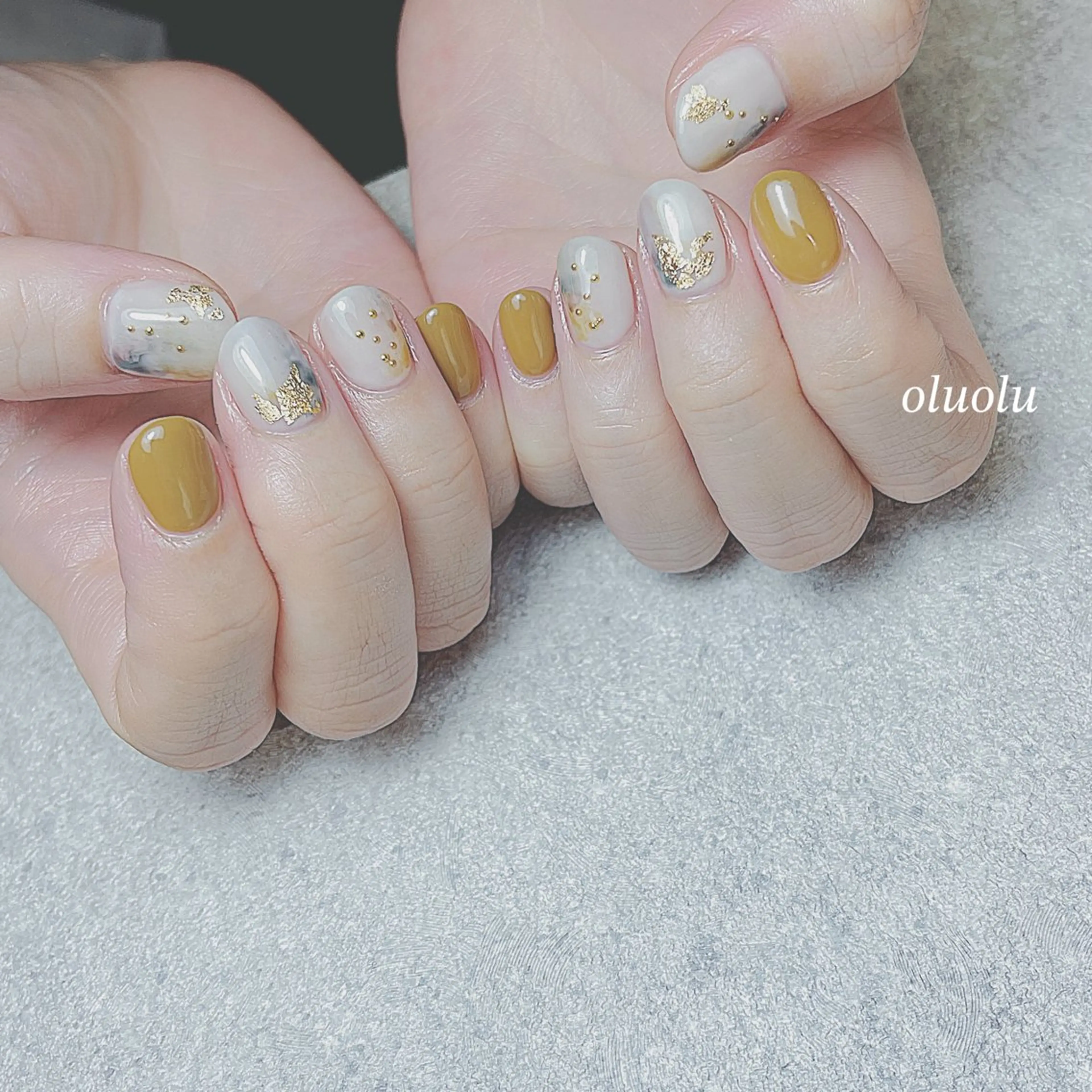 ネイル アートネイル フットネイル ニュアンスネイル ショートネイル ホワイト ハンドネイル 大村 紬華のネイルデザイン