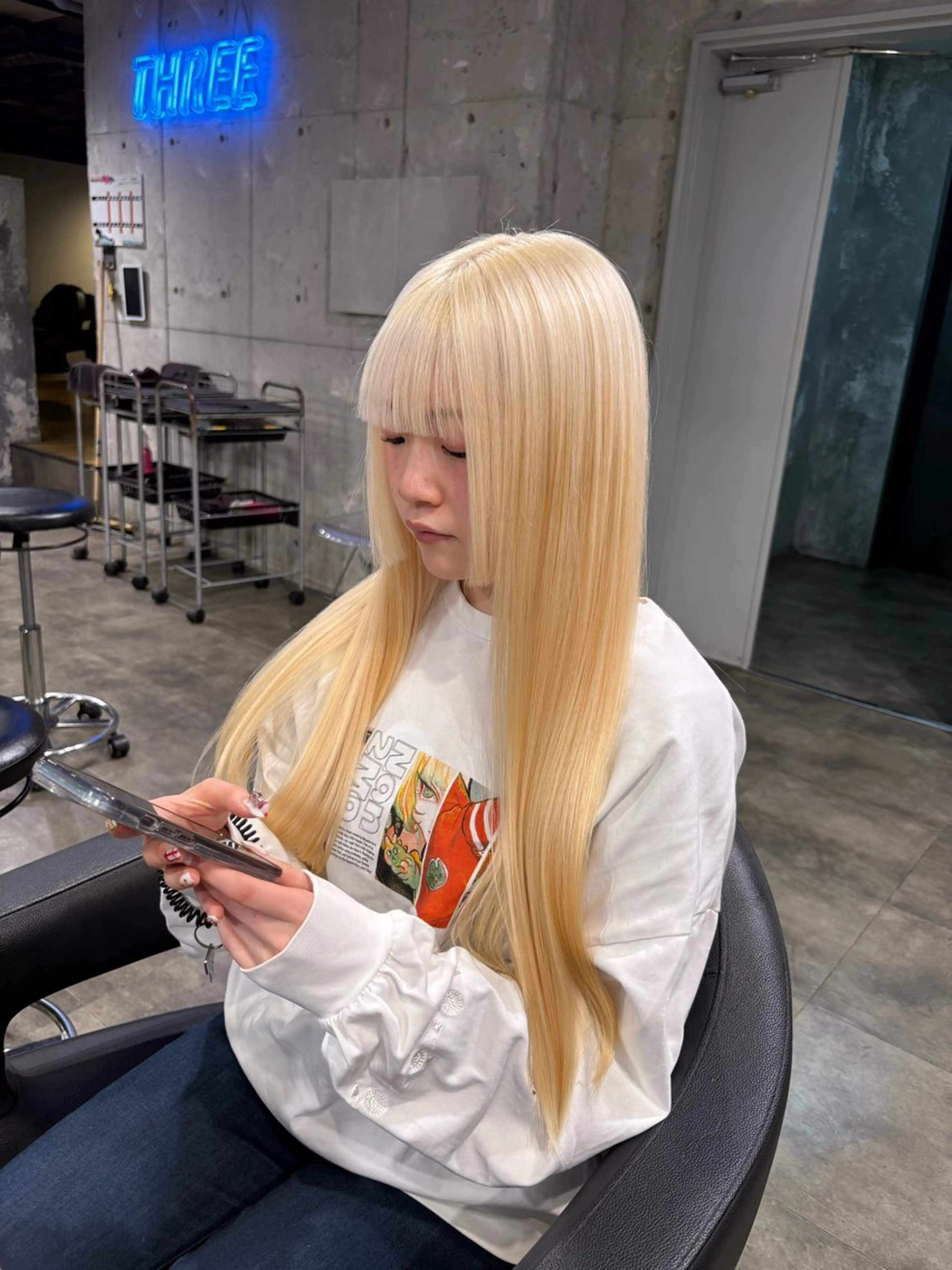 ロング カラー ヘアカラー ハイトーン 横浜💞ミオのヘアスタイル