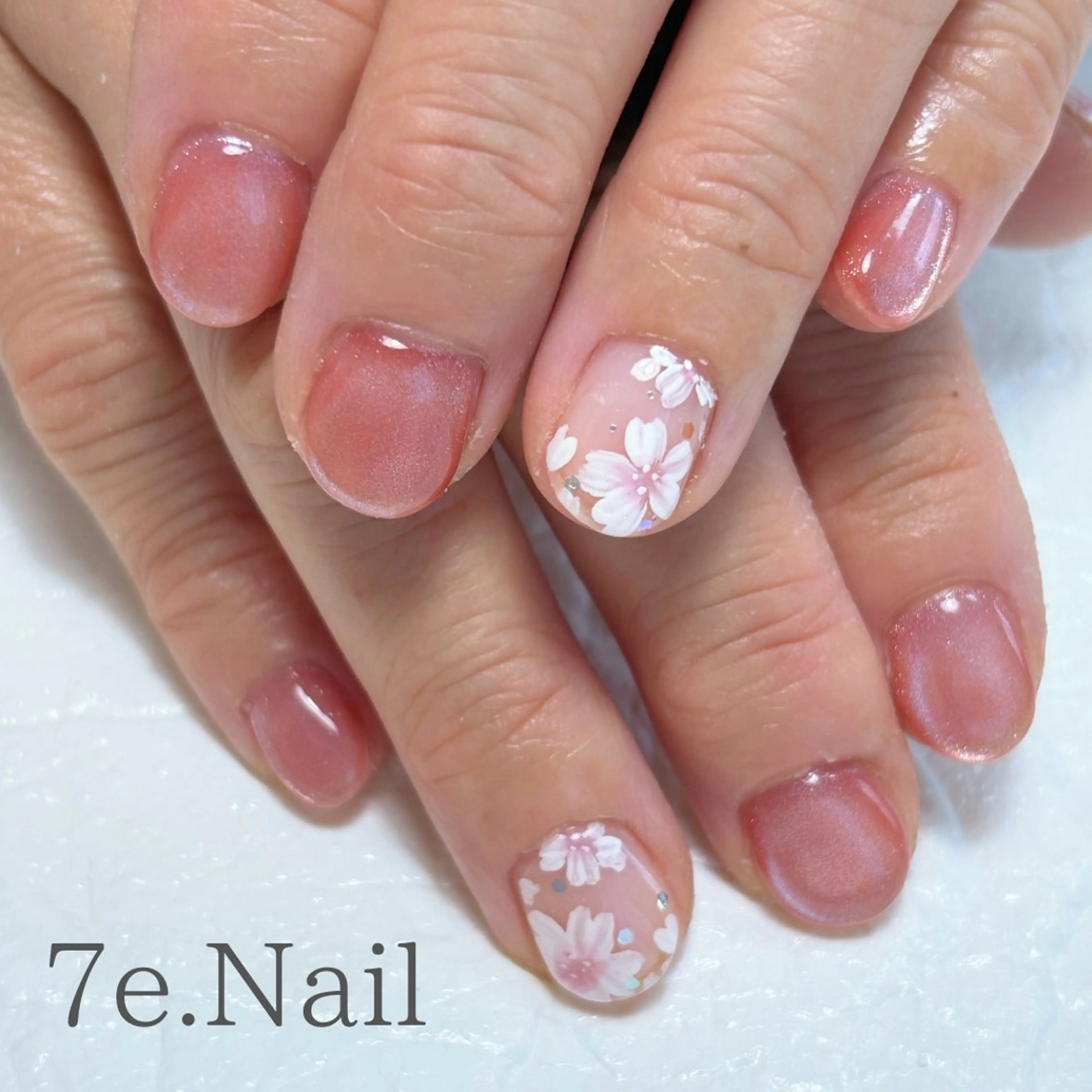 ネイル 7e. Nailのネイルデザイン