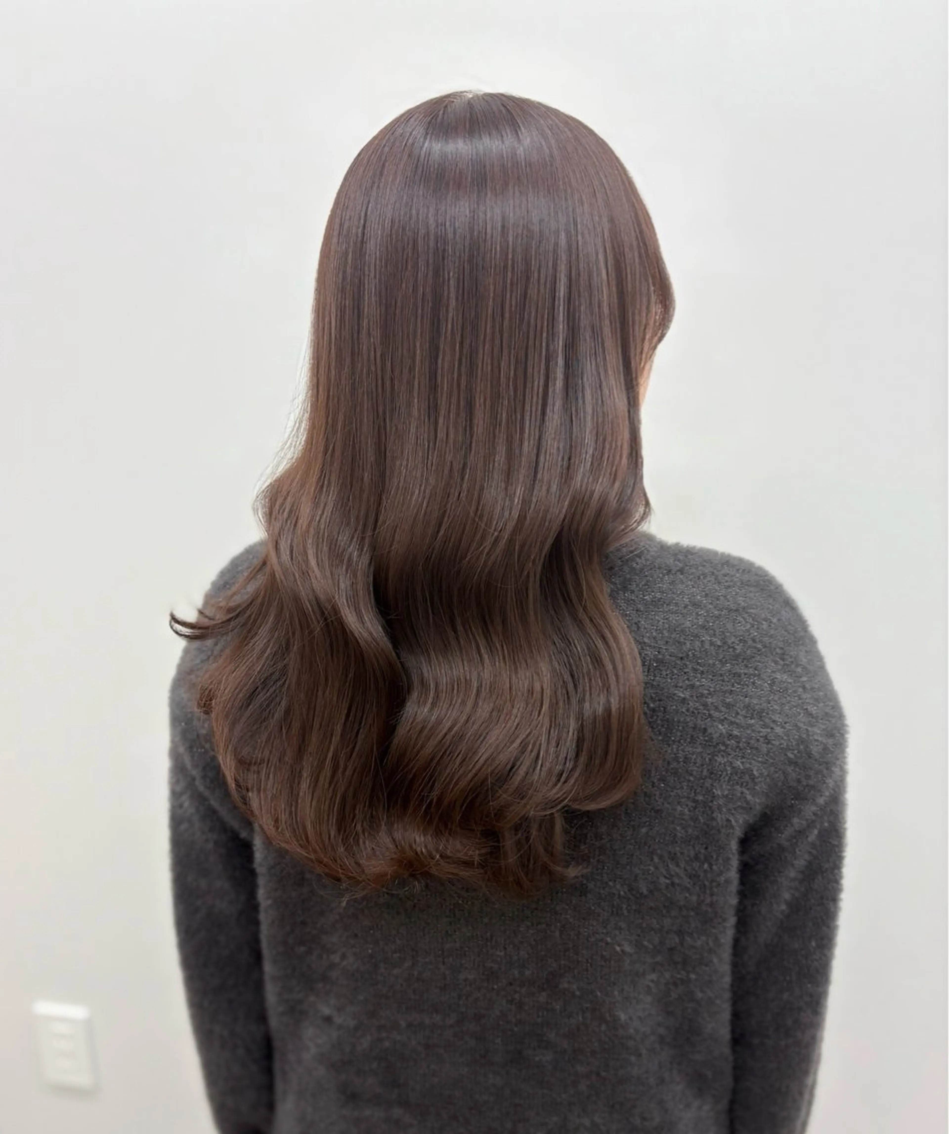 ロング ヘアカラー トリートメント ヘッドスパ ubu share salon所属・鈴村緋女／ヘアセット ／耳ツボジュエリーのその他イメージ