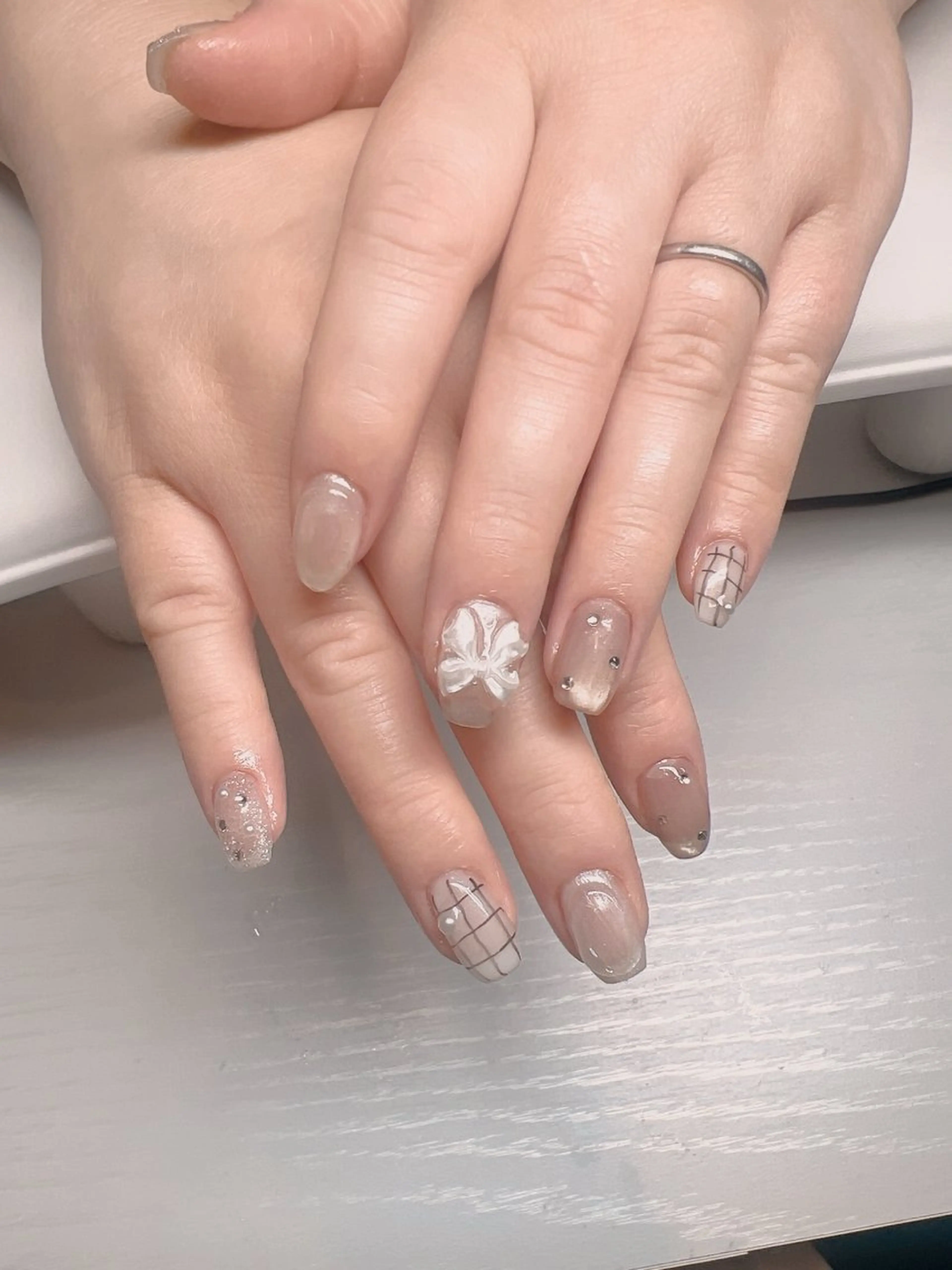 ネイル ハンドネイル ecru Nailのネイルデザイン
