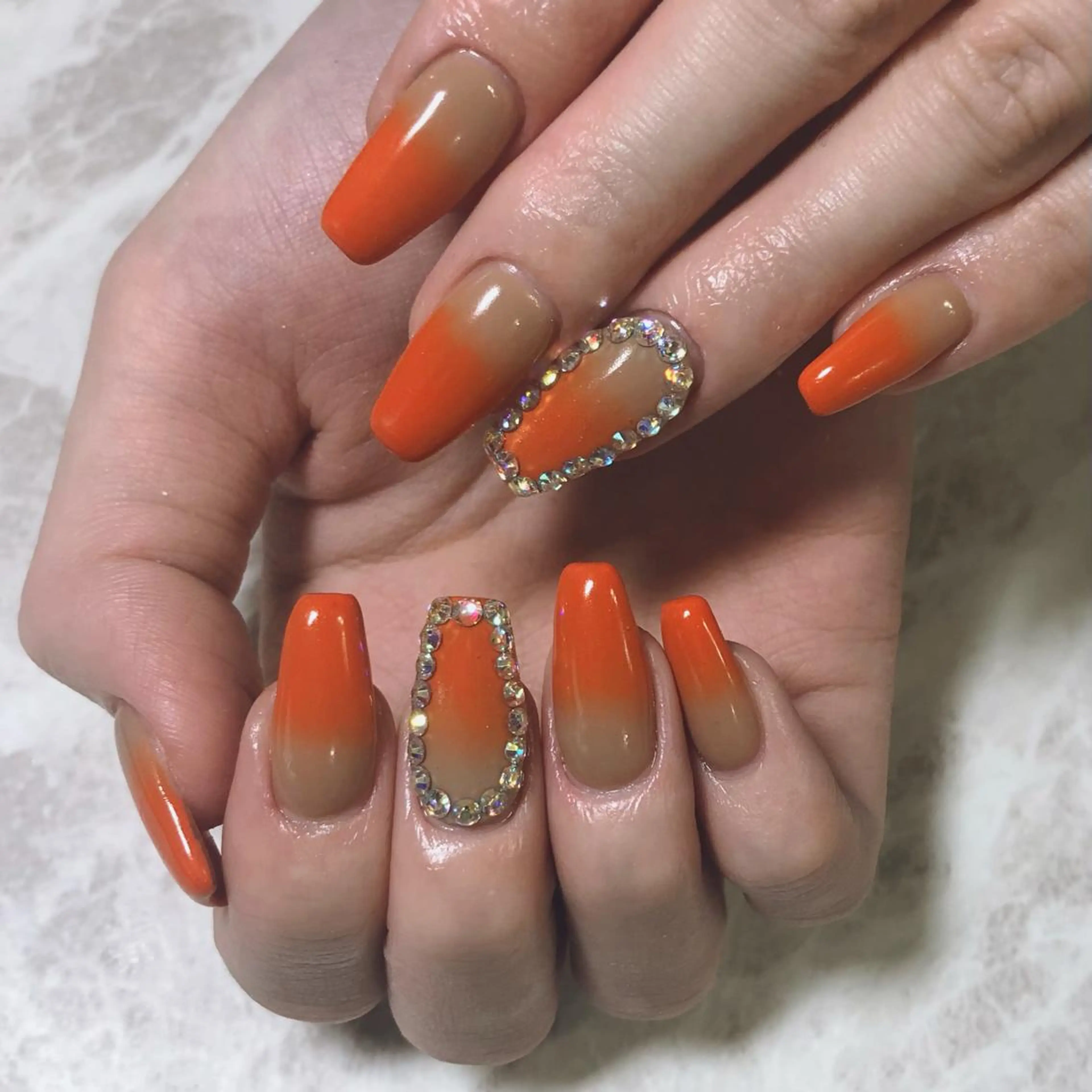 ネイル フットネイル フレンチネイル ジェルネイル ラメ(グリッター) ラメグラデーション NEO Beauty Salon所属・𝐍𝐄𝐎 𝐉𝐔𝐑𝐈のネイルデザイン