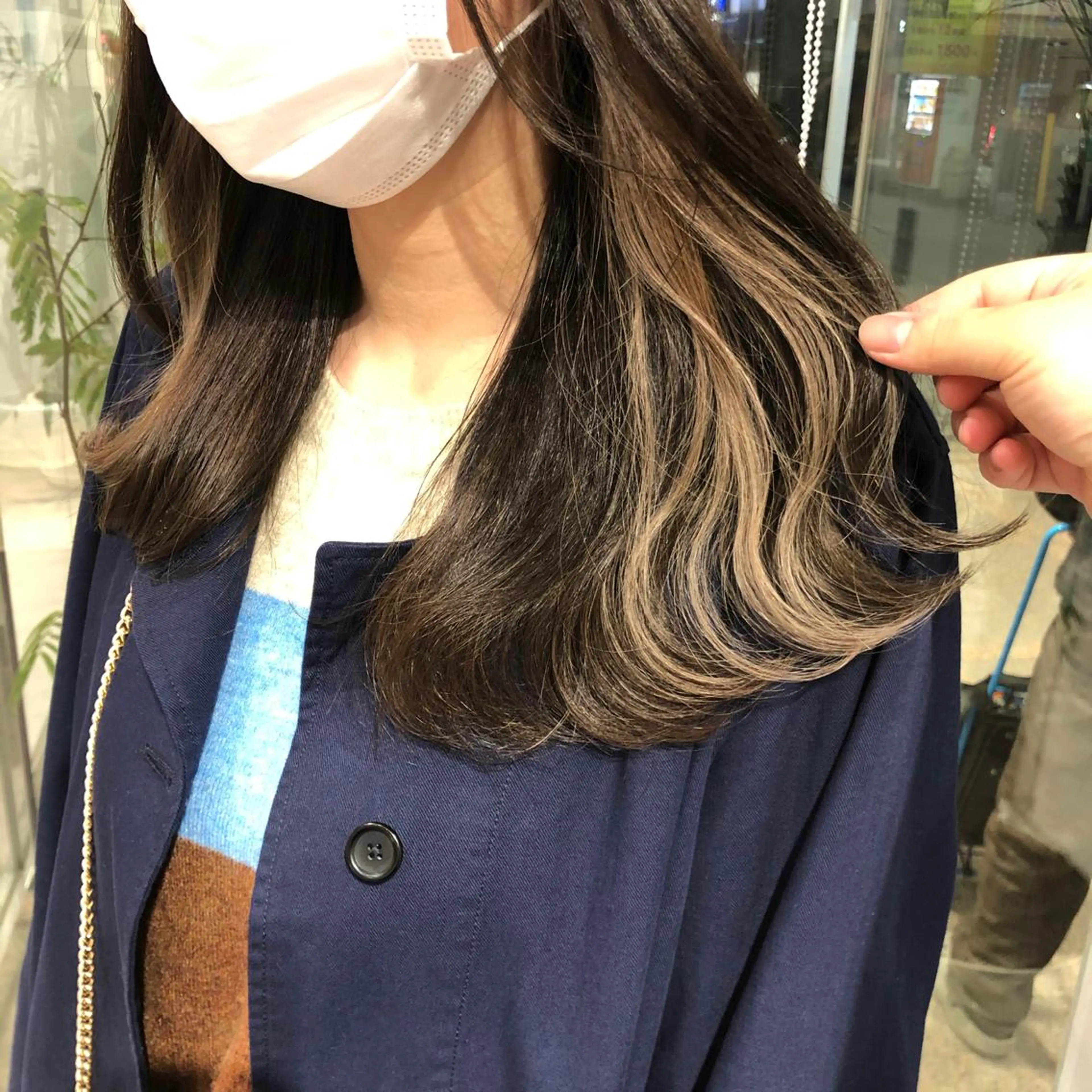 カラー ヘアカラー レイヤー/顔まわり カット/地毛風カラーのヘアスタイル