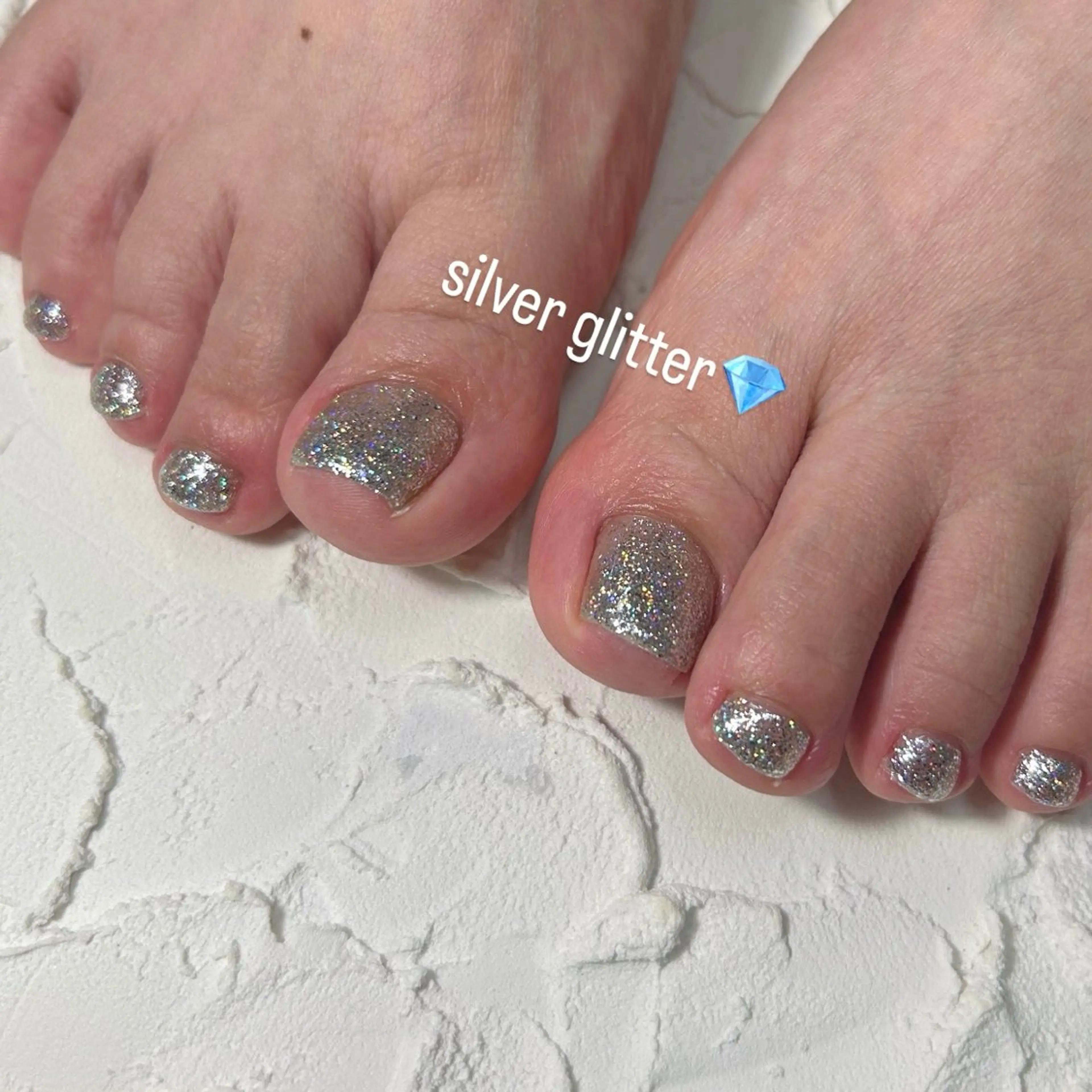 ネイル キラキラネイル フットネイル Lofinails ちひろのネイルデザイン