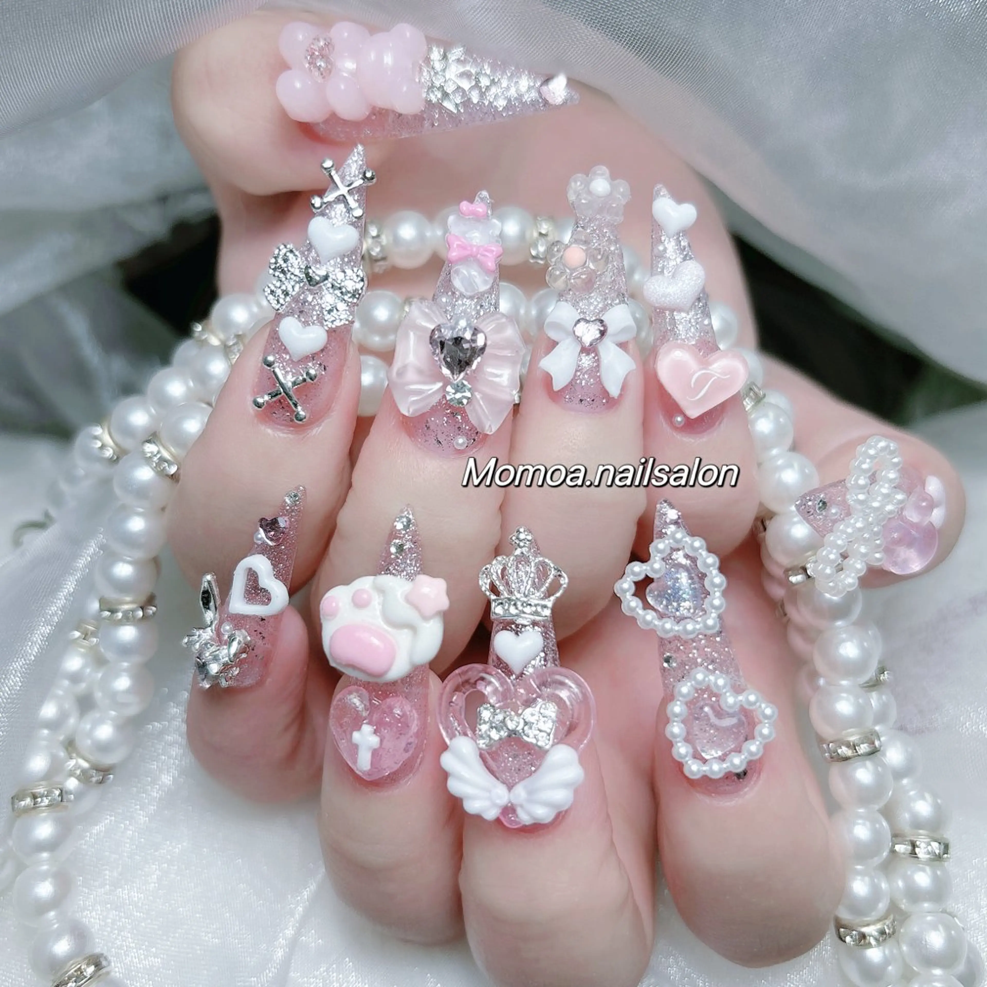 ネイル 成人式 ジェルネイル ロングネイル マグネットネイル ミディアムネイル ハンドネイル MoMoA Nail ネイル長さ出し専門店のネイルデザイン