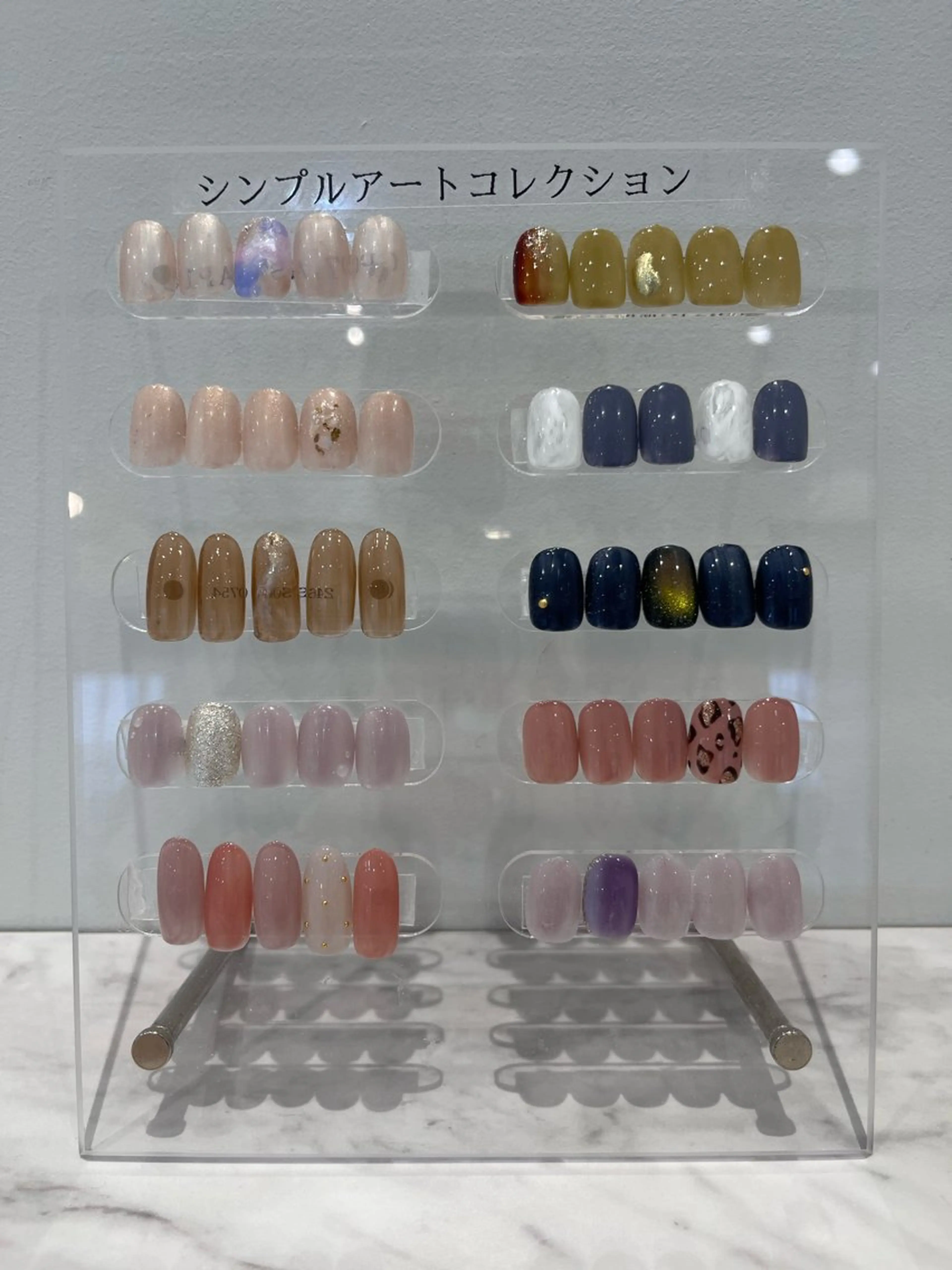 ネイル アートネイル シンプルネイル horikawa .yのネイルデザイン