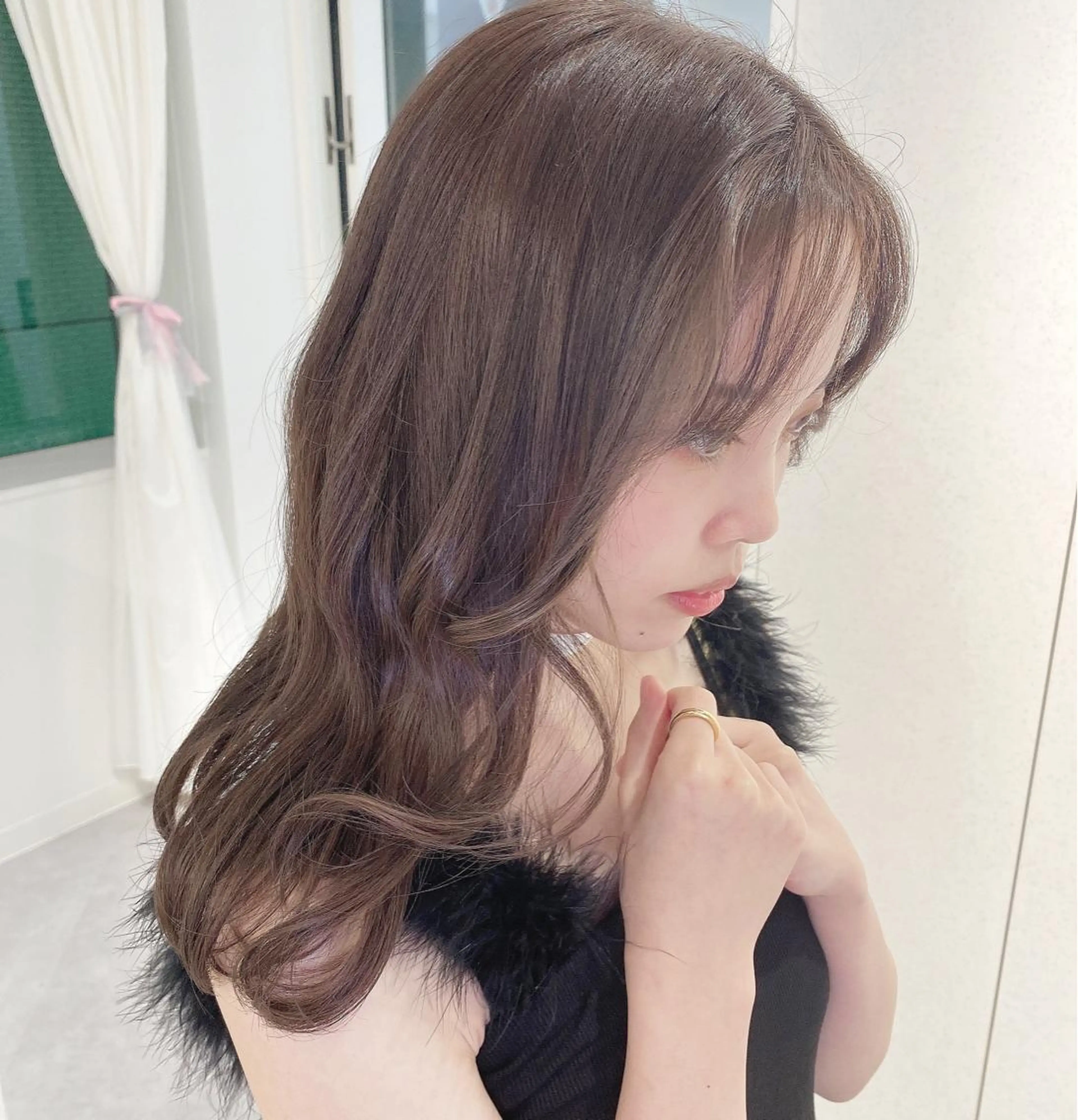 セミロング カラー ヘアアレンジ 🤍YUKI 韓国 艶髪 🤍のヘアスタイル