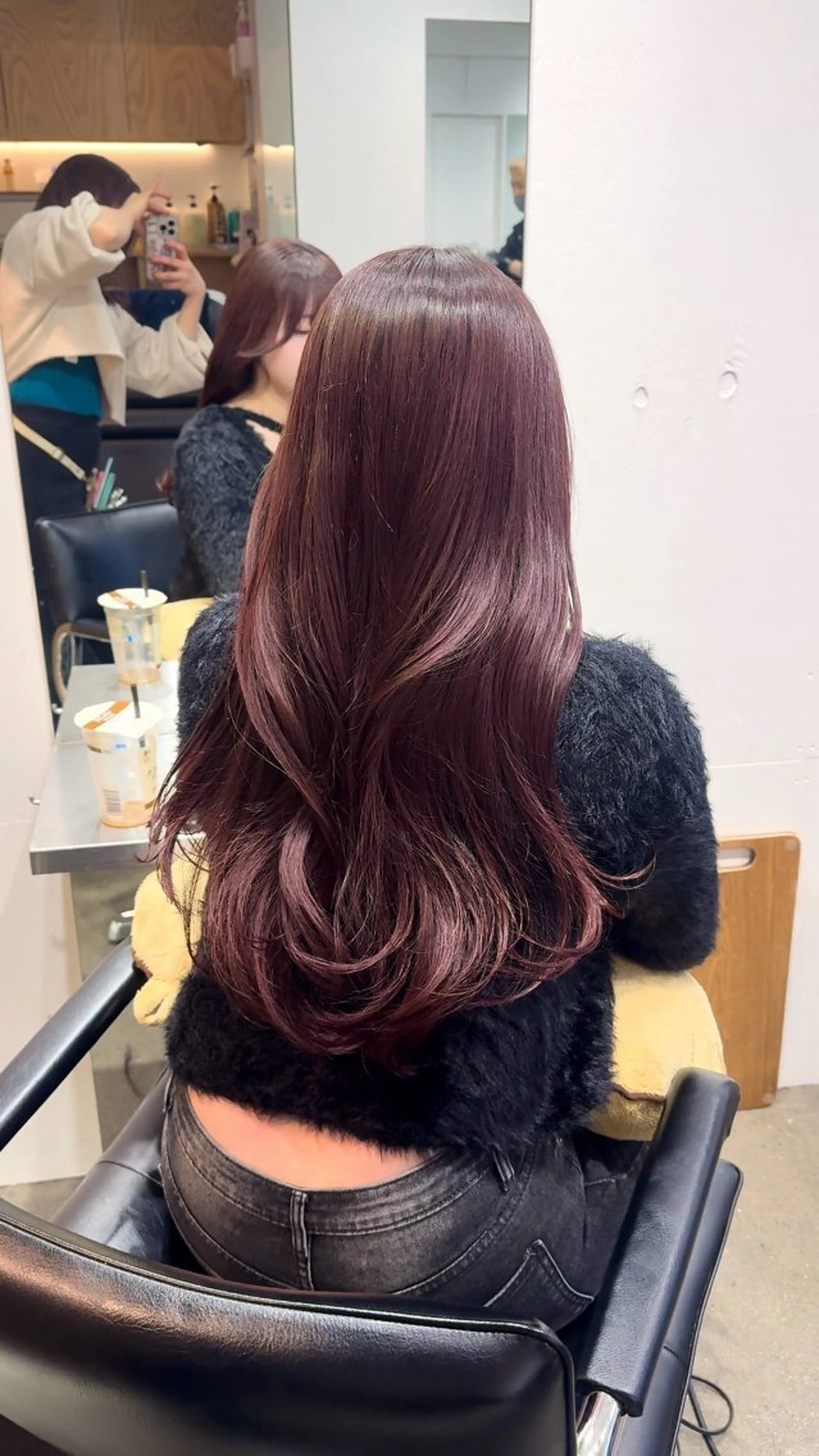 ロング カラー アディクシーカラー イルミナカラー レッドカラー 新宿 似合わせカラー HINAのヘアスタイル