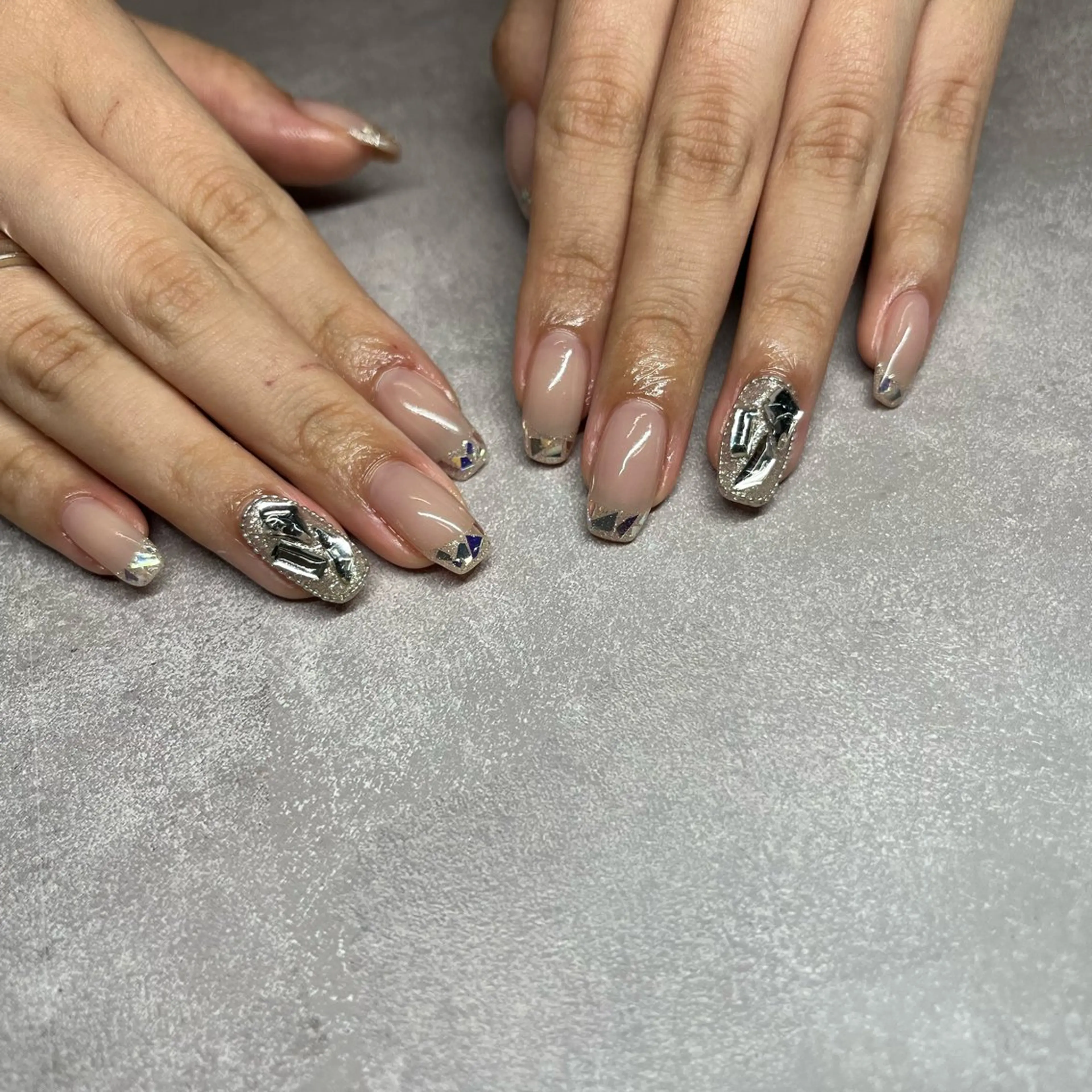 ネイル フレンチネイル ガラスフレンチ Daywithout Anythingのネイルデザイン