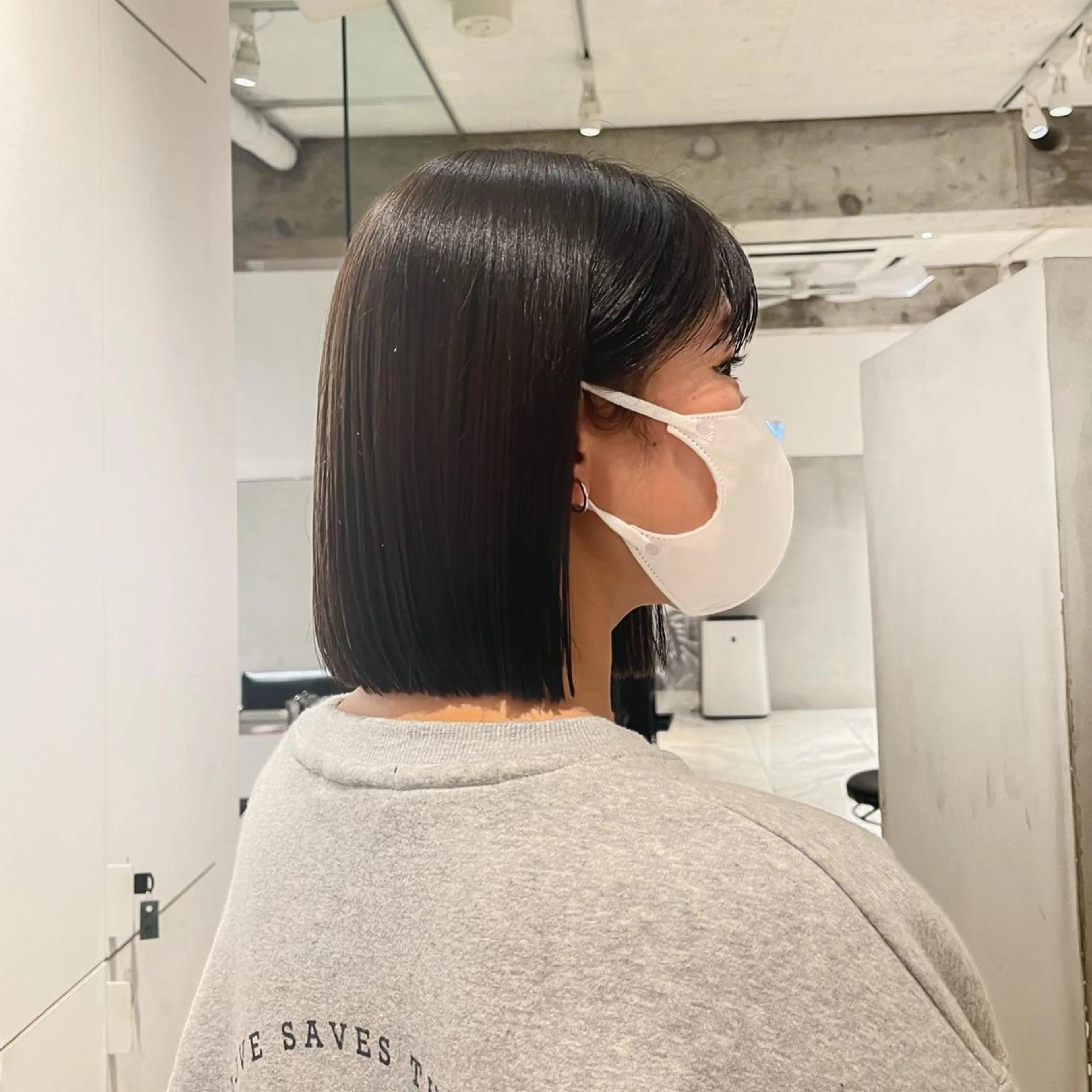 ミディアム カラー ヘアアレンジ 切りっぱなしボブ ボブ 縮毛矯正 マユクリア池袋東口店所属・メンズ眉毛サロン⚪️ マユクリア池袋東口店の眉毛・アイブロウイメージ
