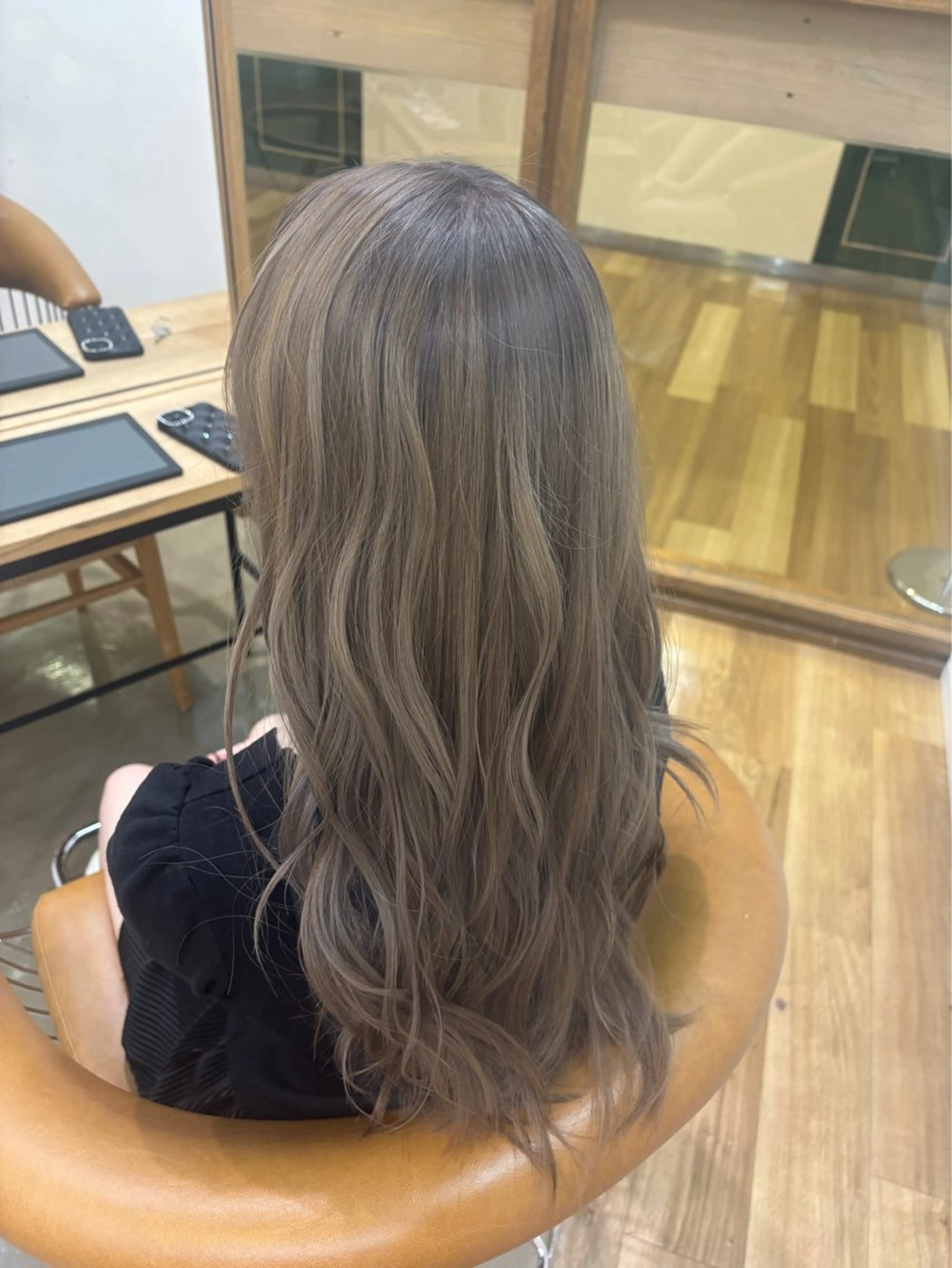 カラー CINQ hair&spa所属・CINQ ゆりんのヘアスタイル