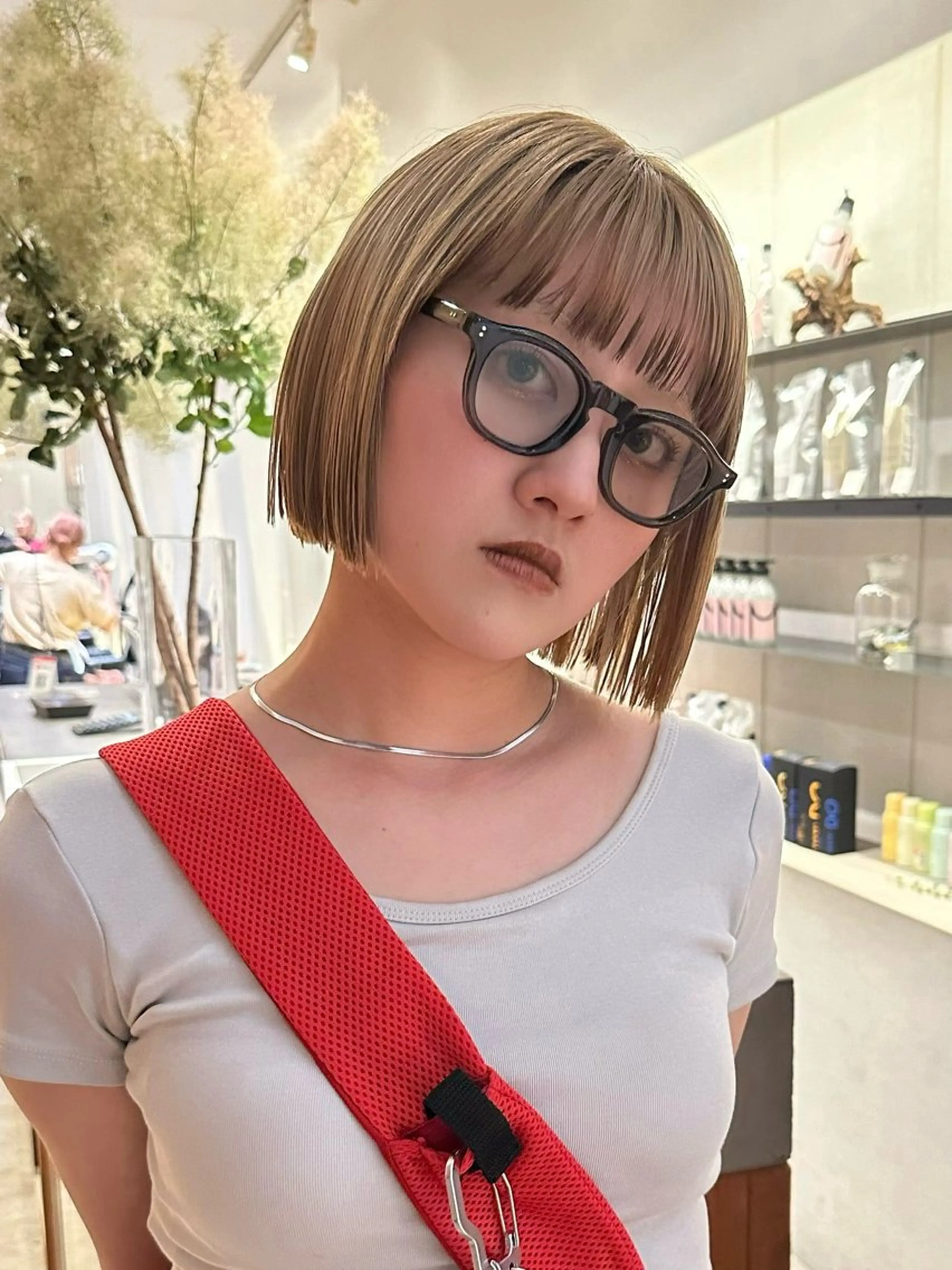 カラー 中野 ちよのヘアスタイル