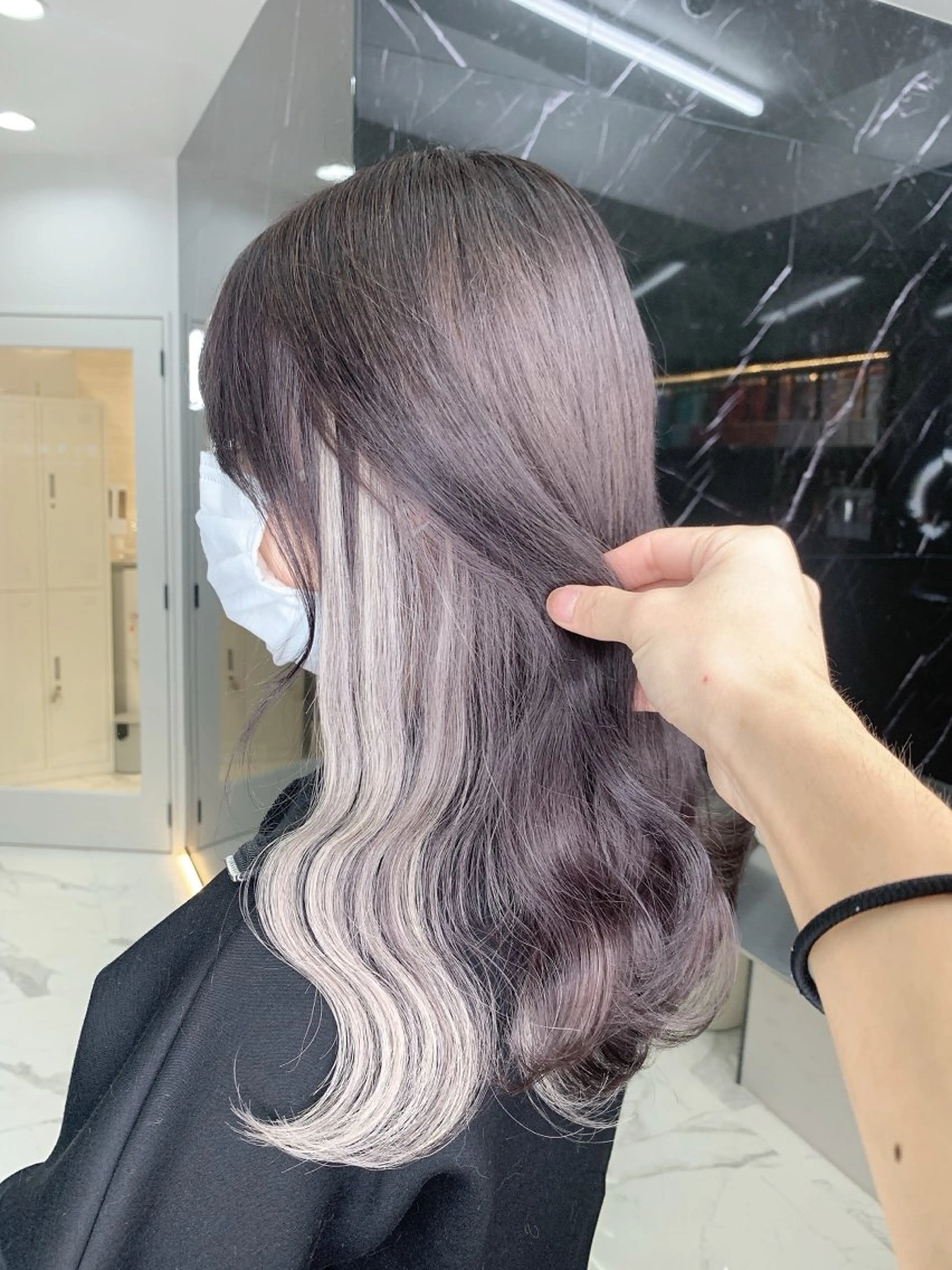 セミロング カラー ZYNX所属・MAHIRO/複雑 履歴/ハイトーンのヘアスタイル