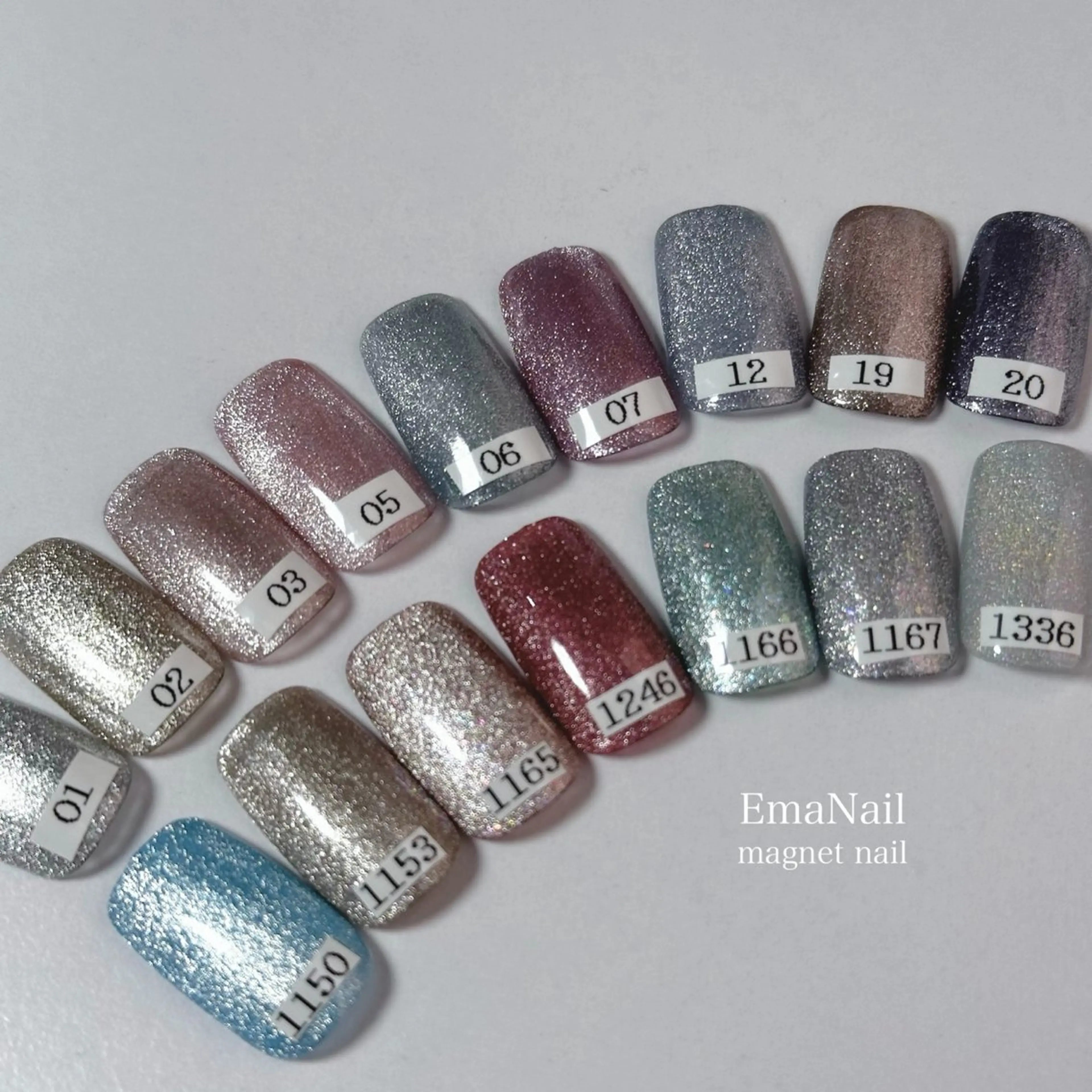 ネイル EmaNail豊中 🎀SANAのネイルデザイン