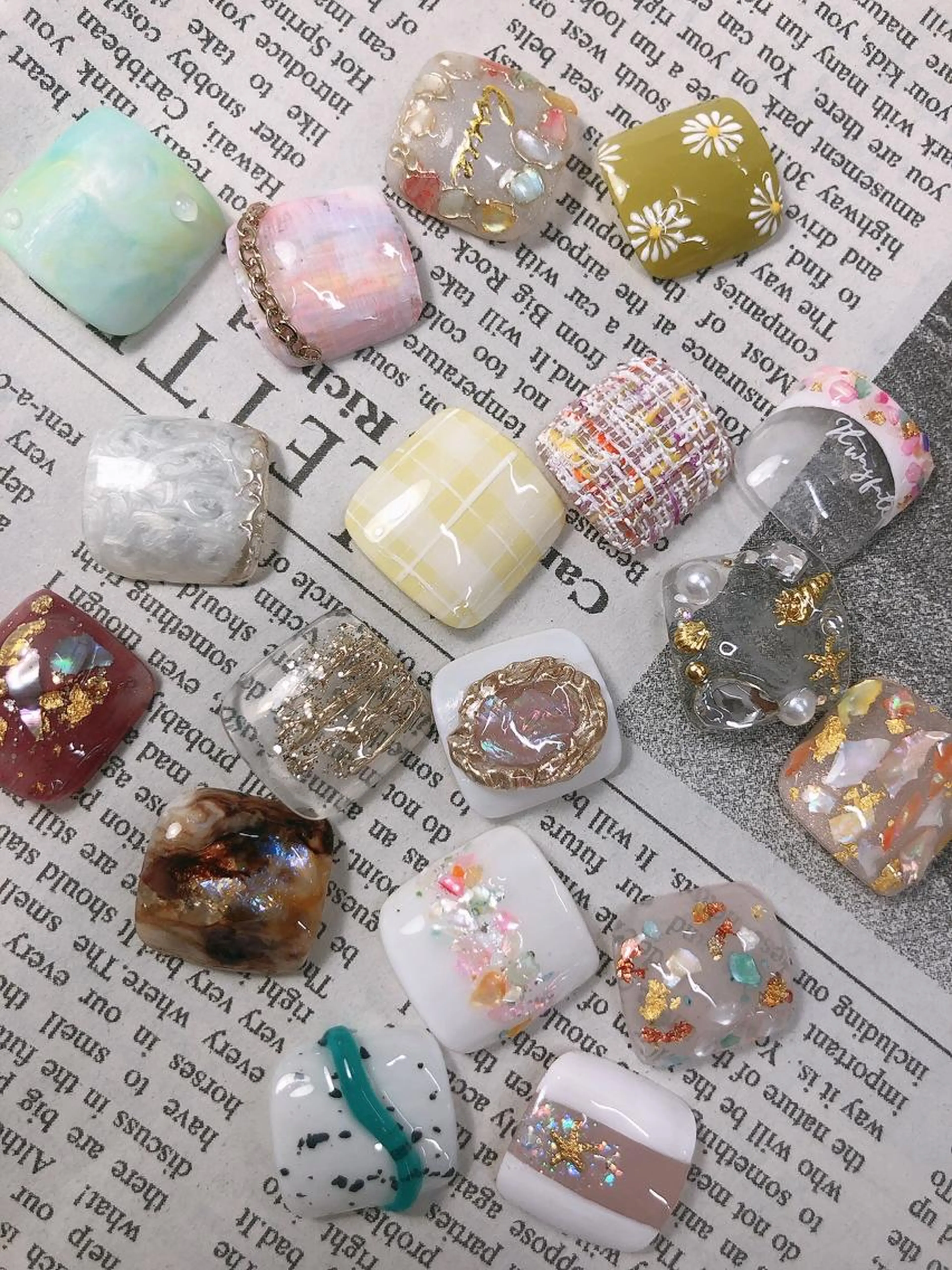 【初回オフ無料orメニューから¥1,000引き💅ドライケア込】フットアートデザインネイル　¥7,700〜の写真