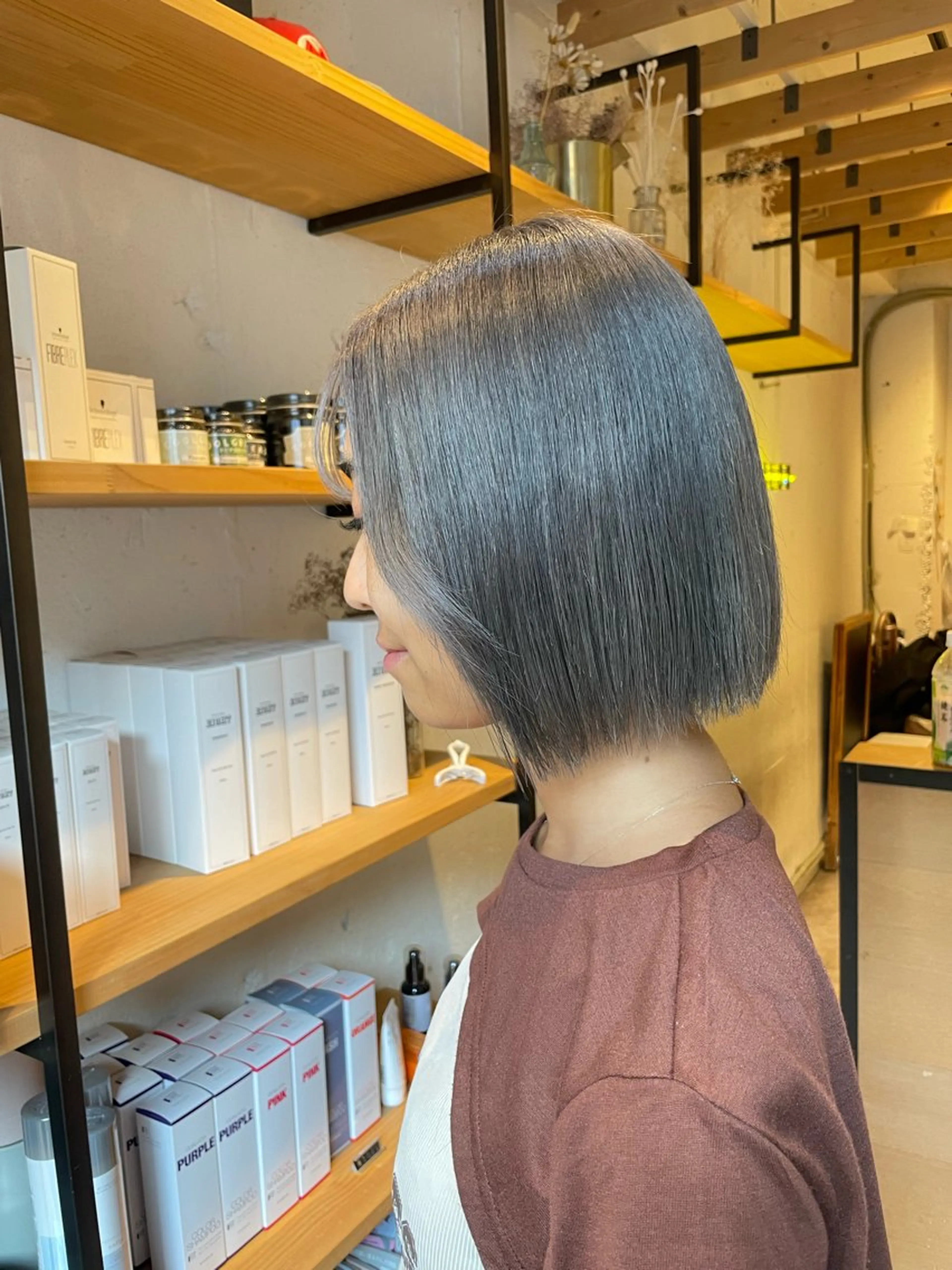 ミディアム カット ヘアカラー トリートメント EIGHT　サイショ ミズキのヘアスタイル