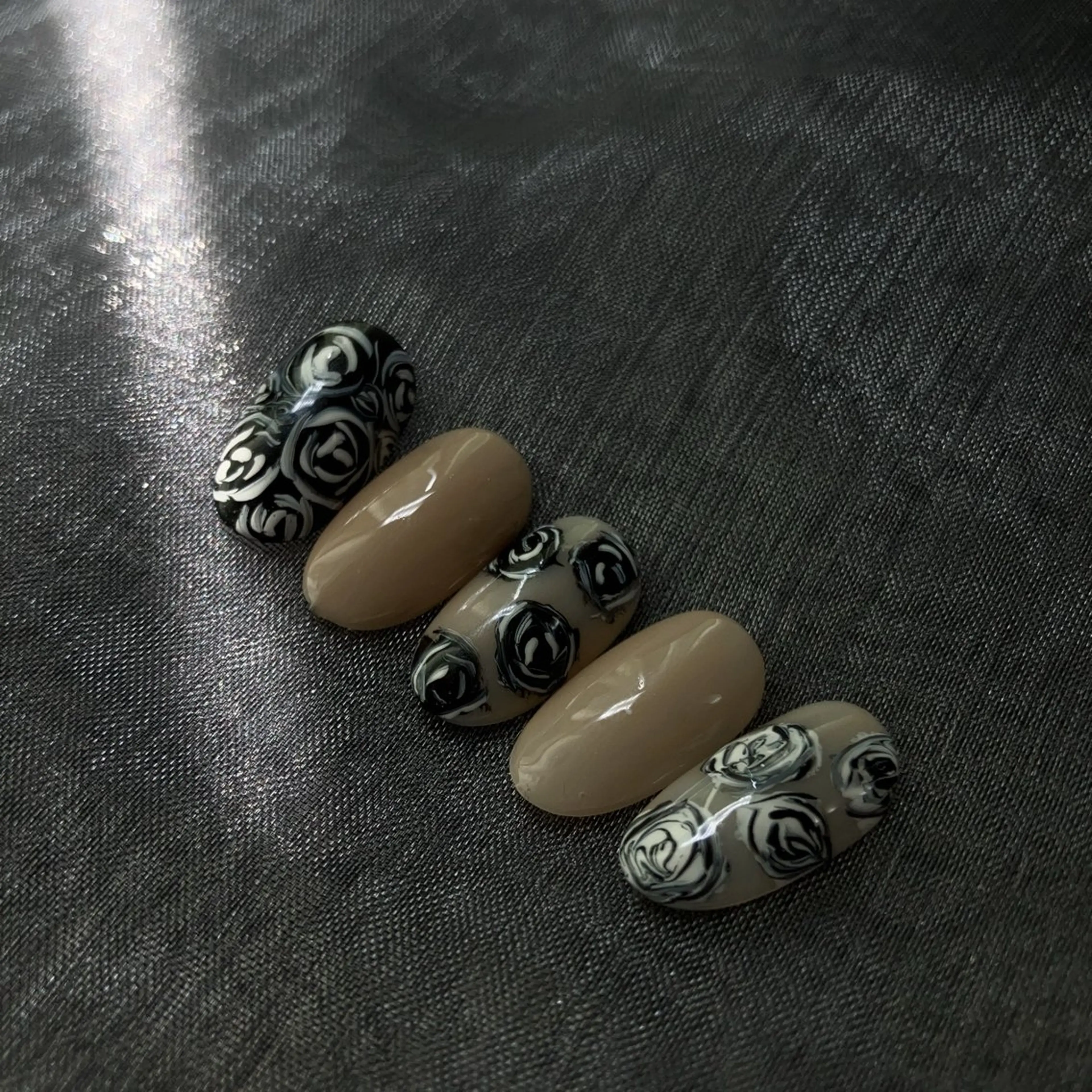 ネイル アートネイル 高木 維麗絲のネイルデザイン