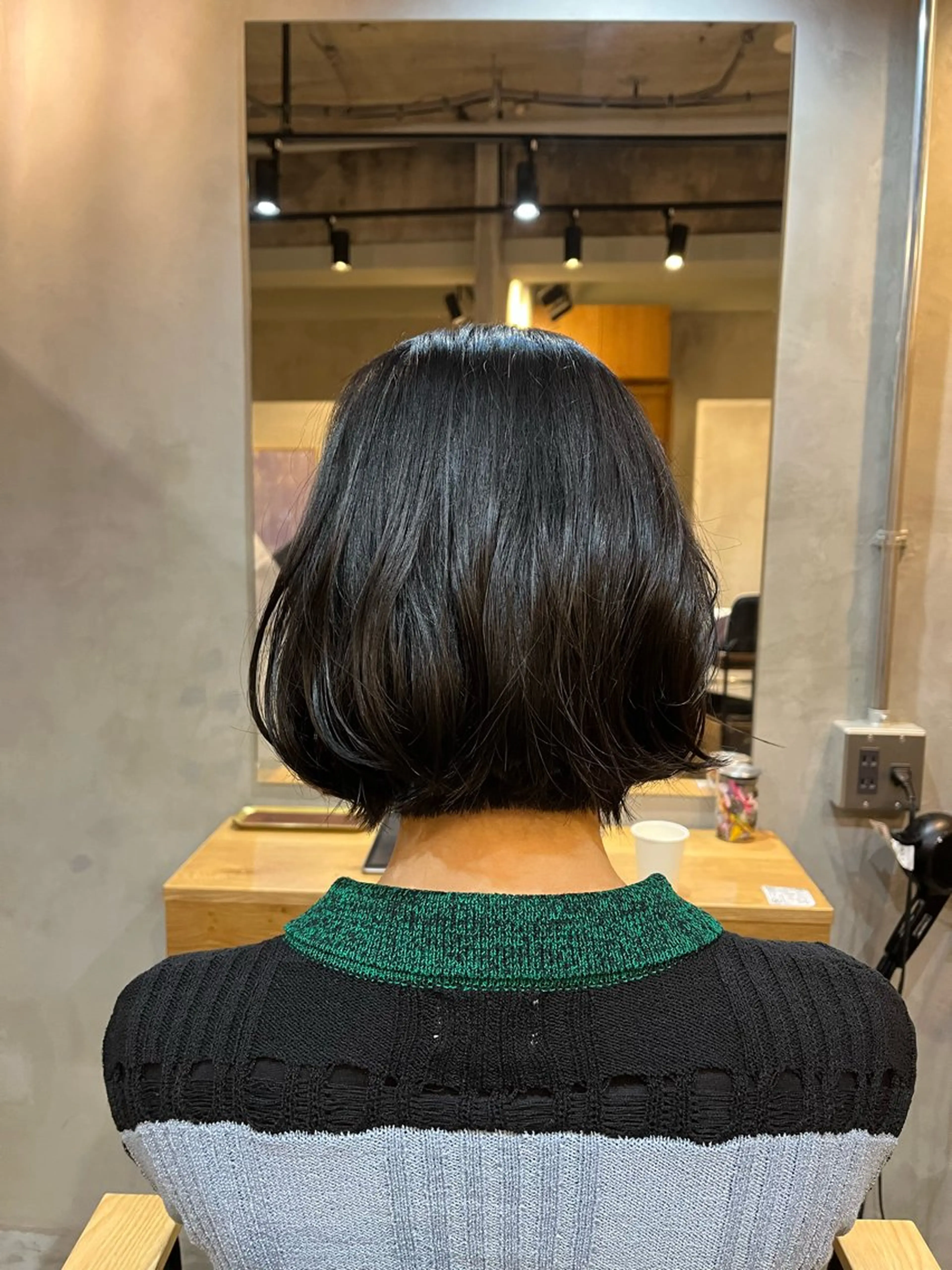 ショート ボブ くせ毛 カット sourceliebe所属・レイヤー／前髪／顔 周りakaneのヘアスタイル