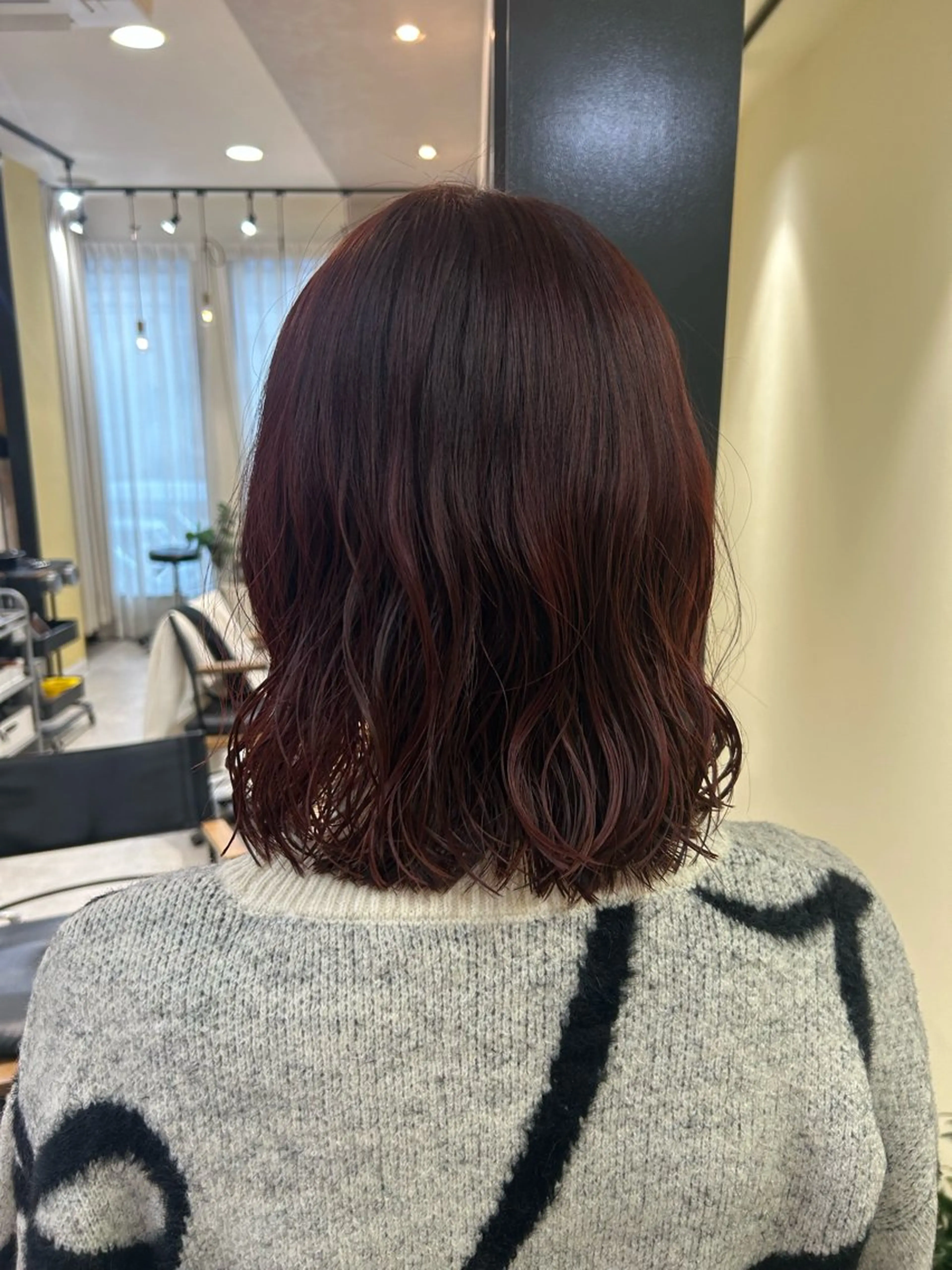 ミディアム カラー ミディアムパーマ ブリーチ ブリーチなしカラー レッドカラー hub hair レイヤー/透明感のヘアスタイル