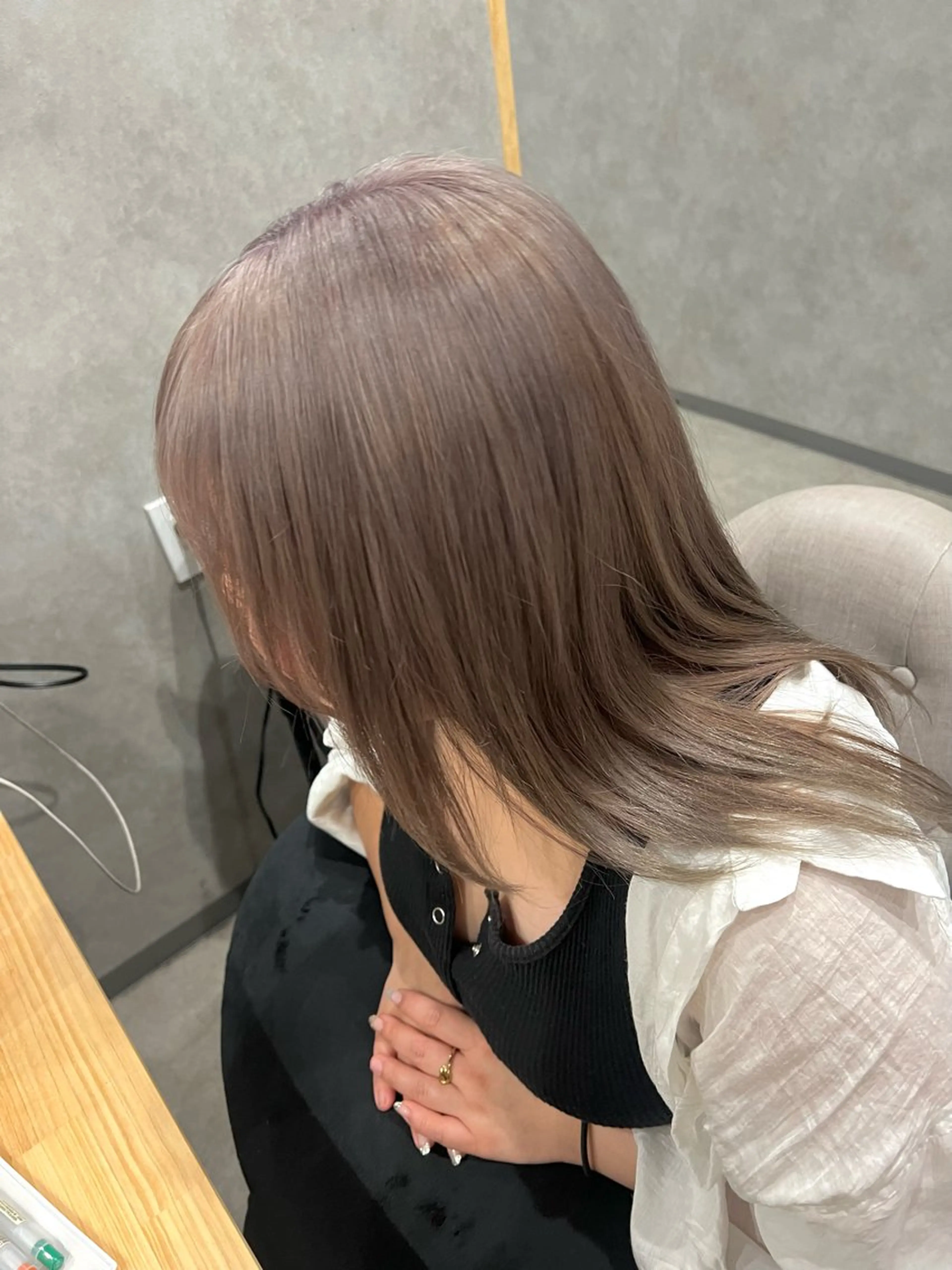 ミディアム カラー ブリーチ グレージュ ラベンダーカラー ラベンダーグレージュ ラベンダーグレー 🎀🕊RION 🩰のヘアスタイル