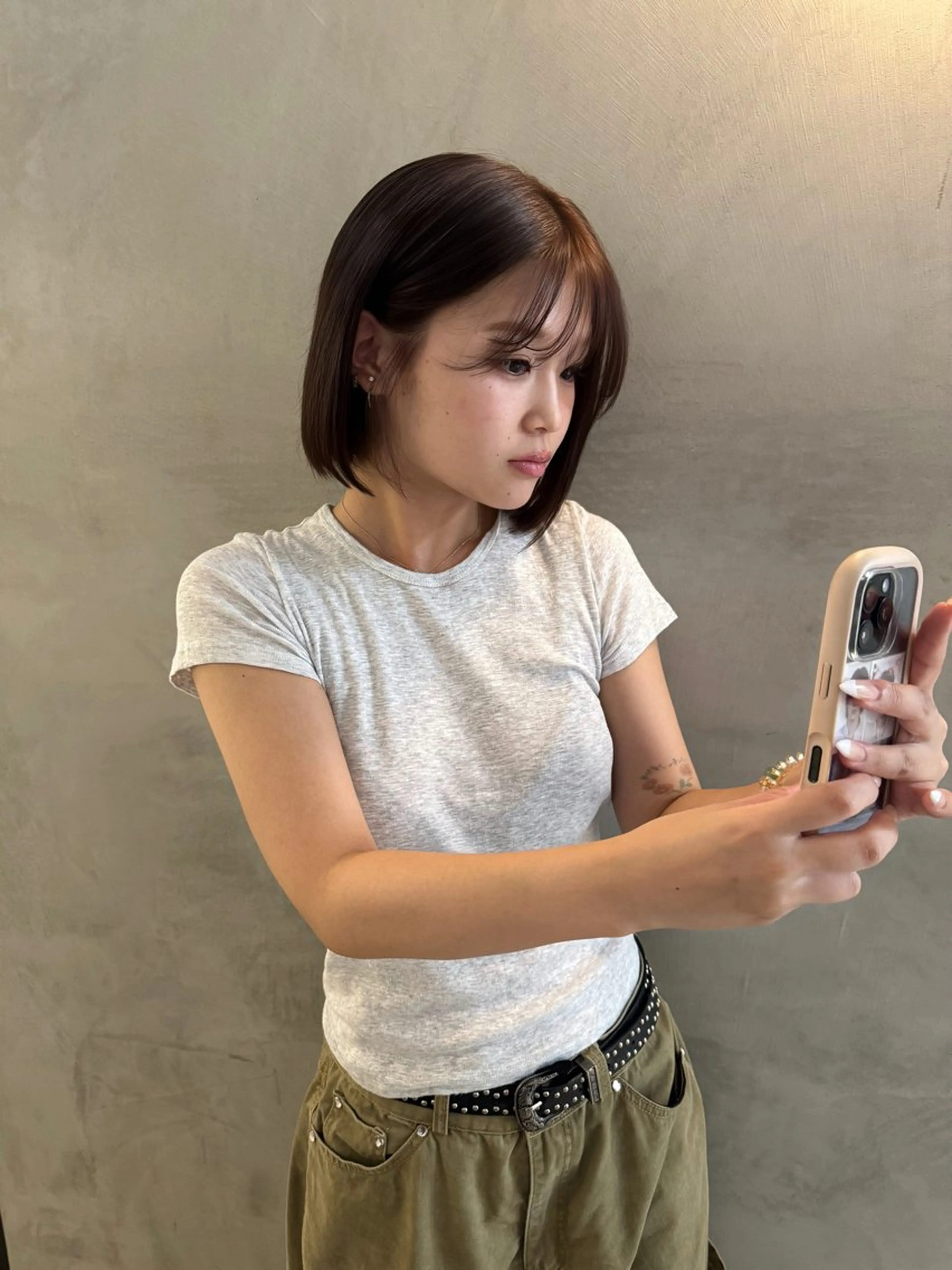 ミディアム カラー PELE アネックス梅田茶屋町店所属・PELE ハイトーン RIMUのヘアスタイル