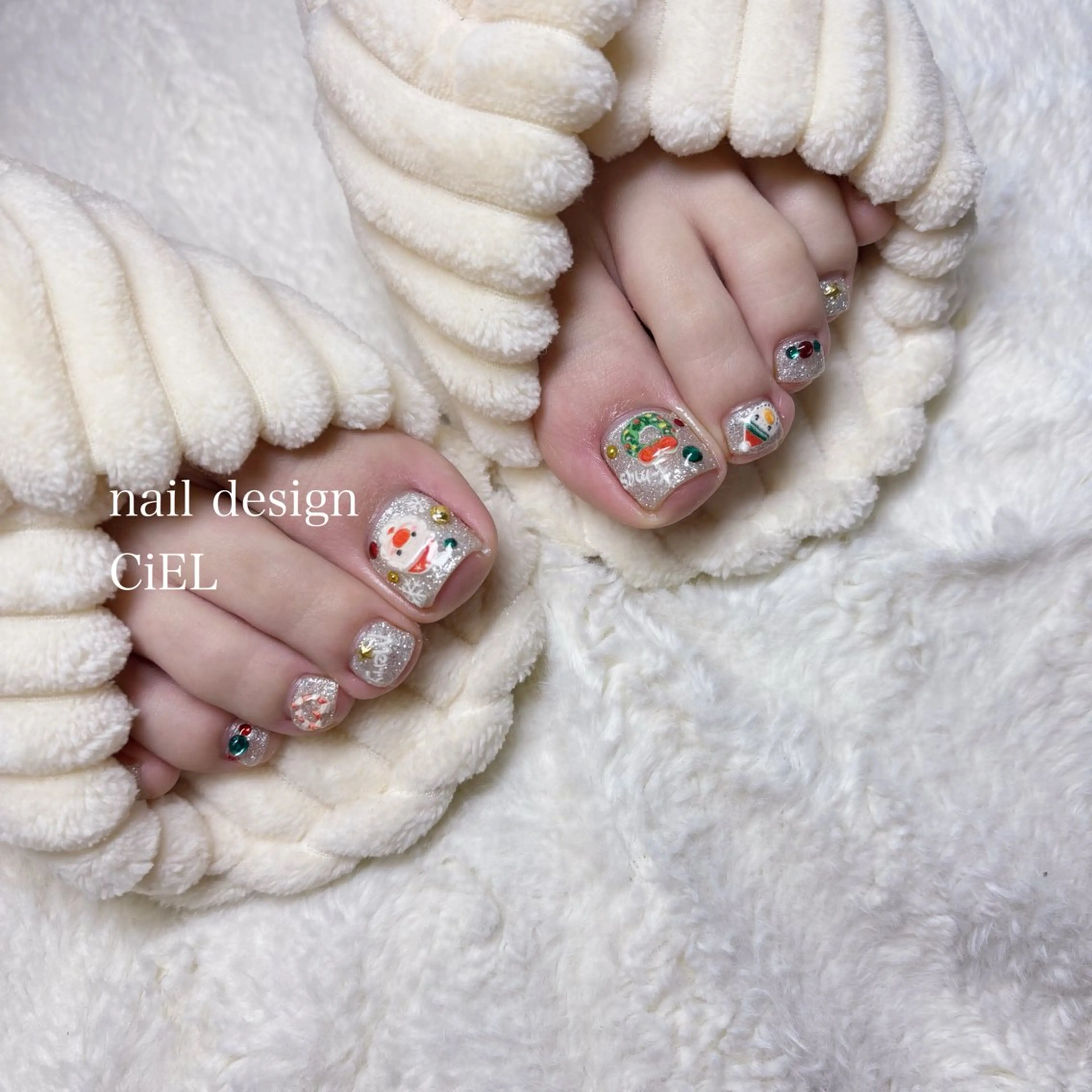 ネイル アートネイル フットネイル 冬ネイル クリスマス フットネイル CiEL Maikoのネイルデザイン