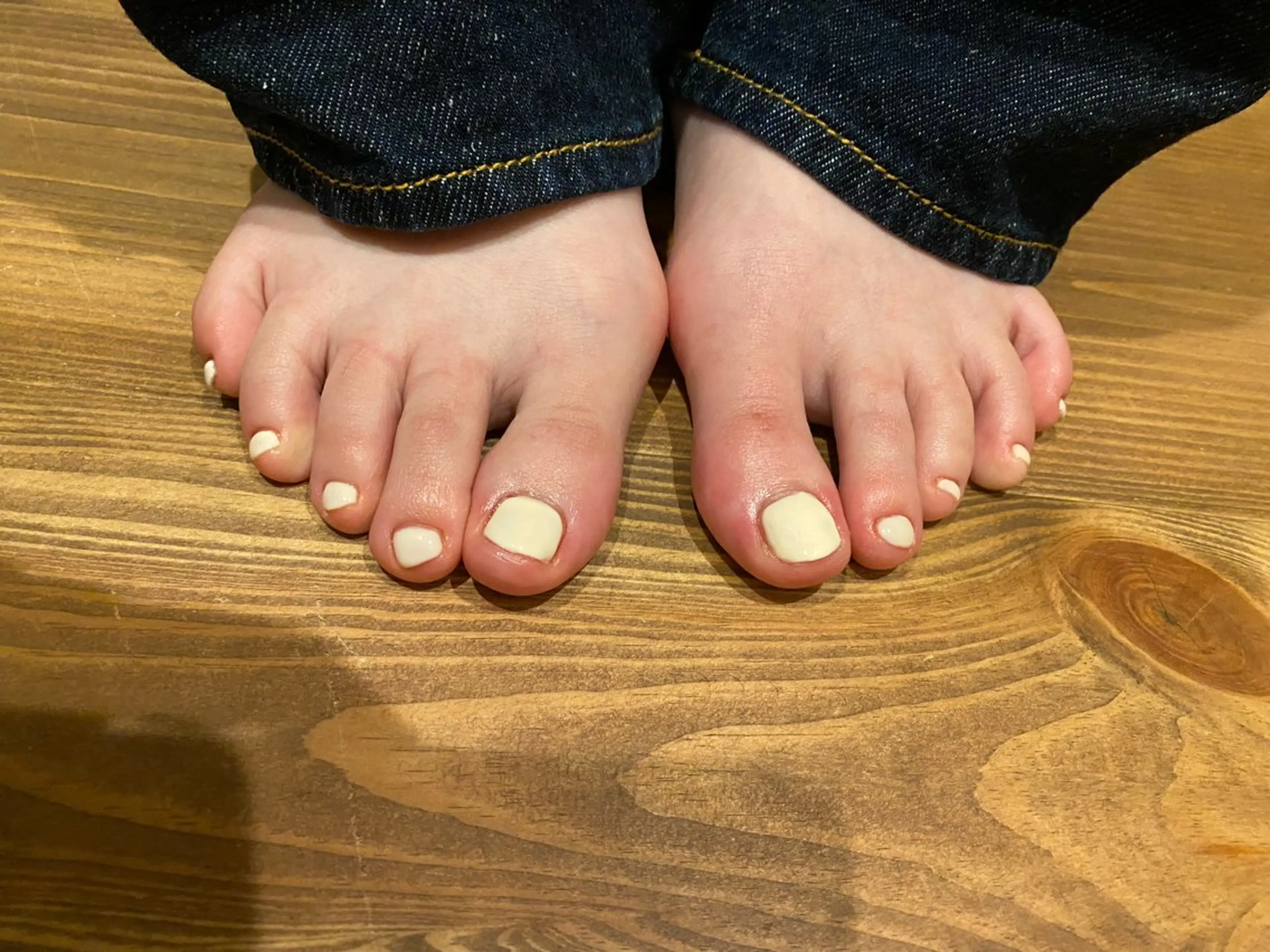 ネイル フットネイル ワンカラーネイル 藤田 未来のネイルデザイン