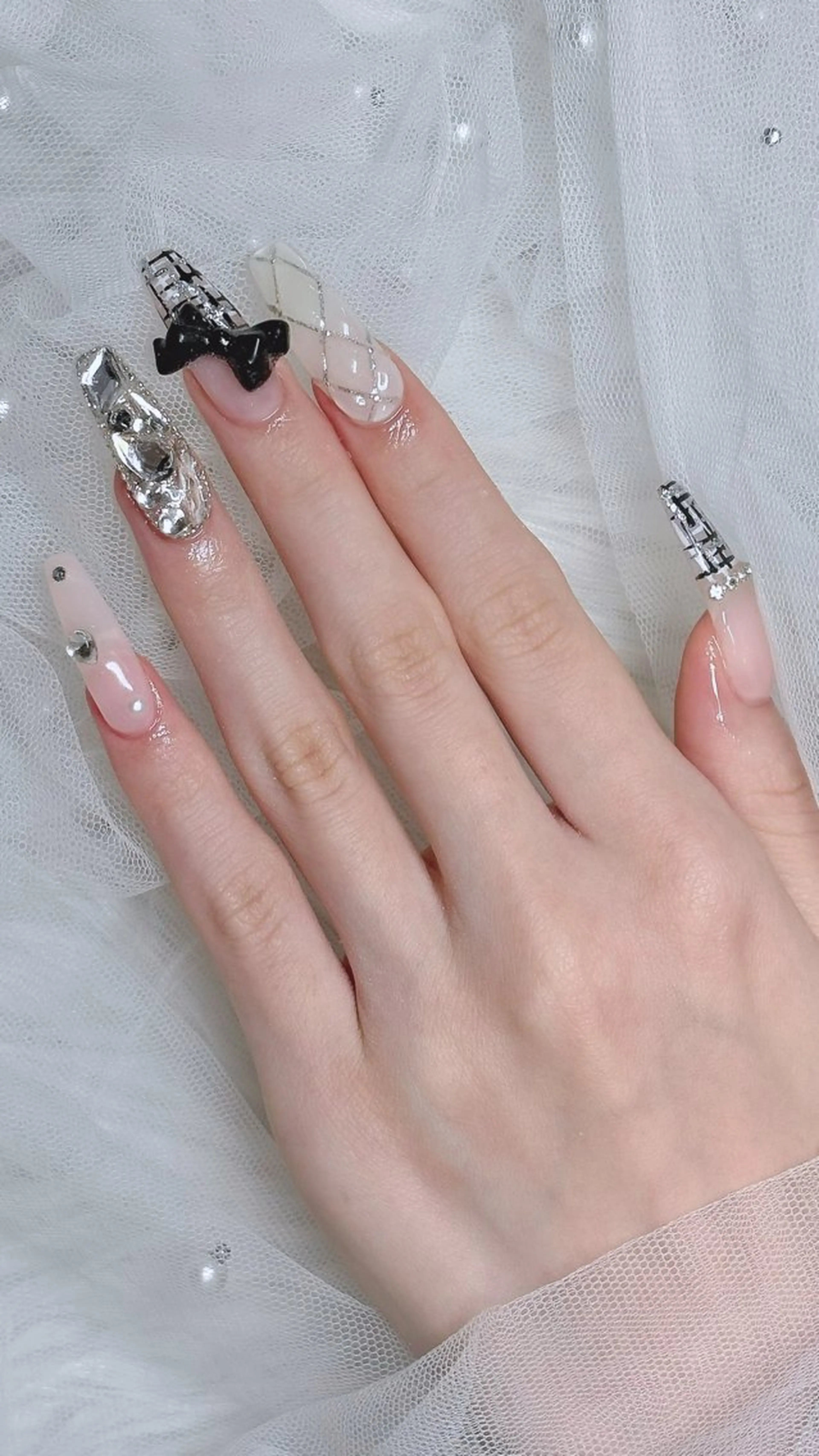 ネイル WAKANA 𖤐 ̖́-のネイルデザイン