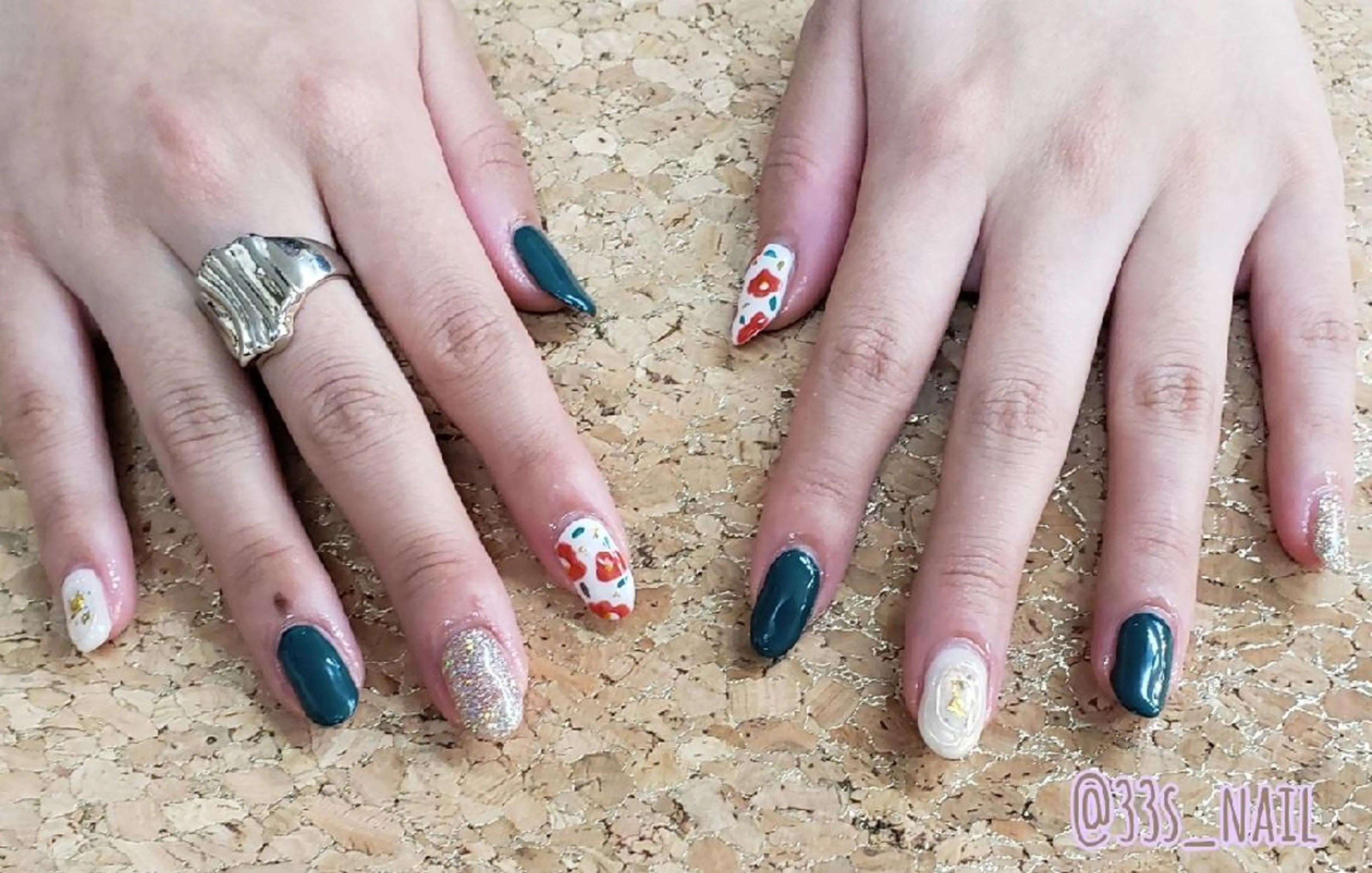 ネイル 櫛の屋浜口店所属・櫛の屋浜口店 sumireのネイルデザイン