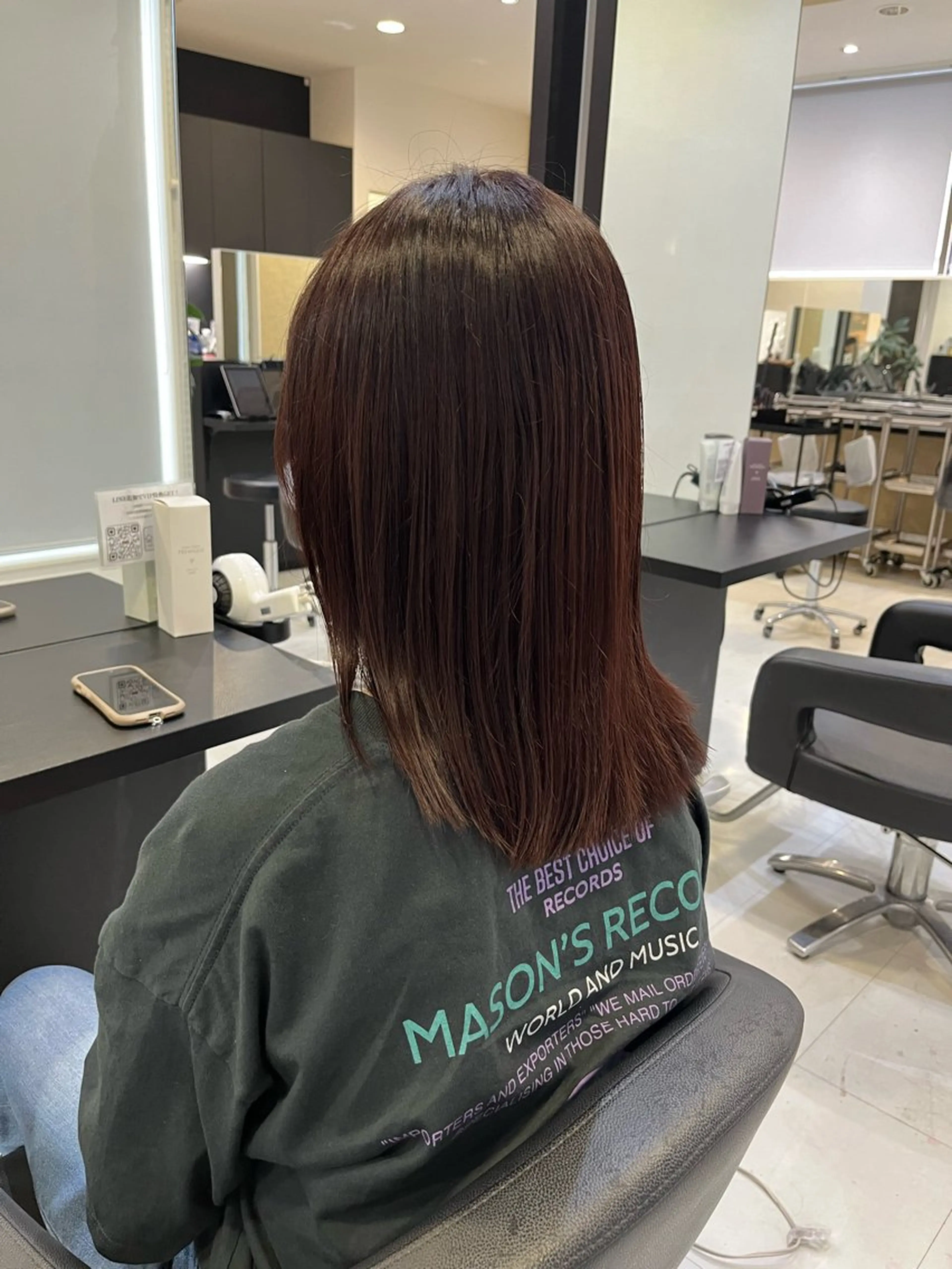 ミディアム カラー 諸岡 玲のヘアスタイル