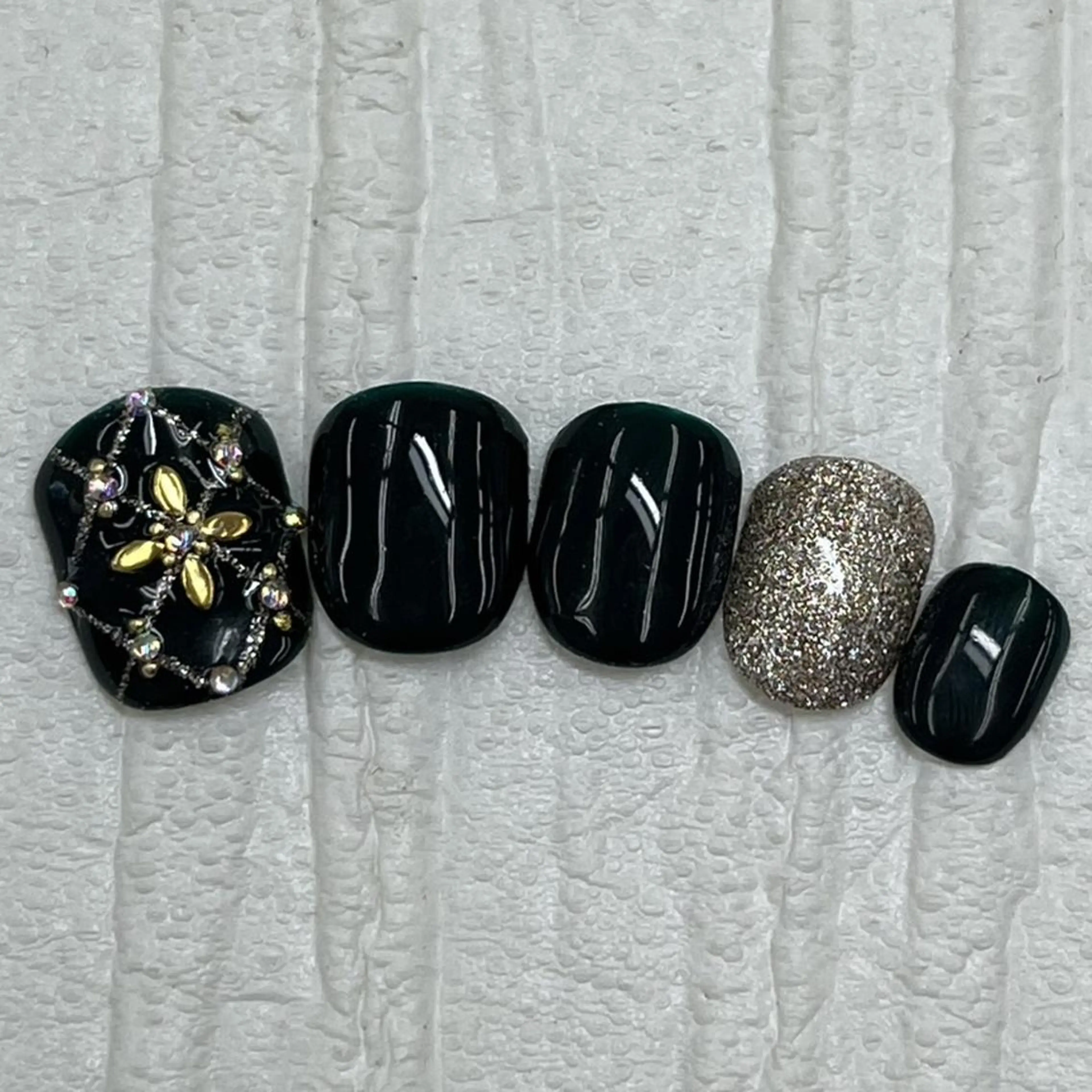 ネイル Nail salon Honey Beeのネイルデザイン