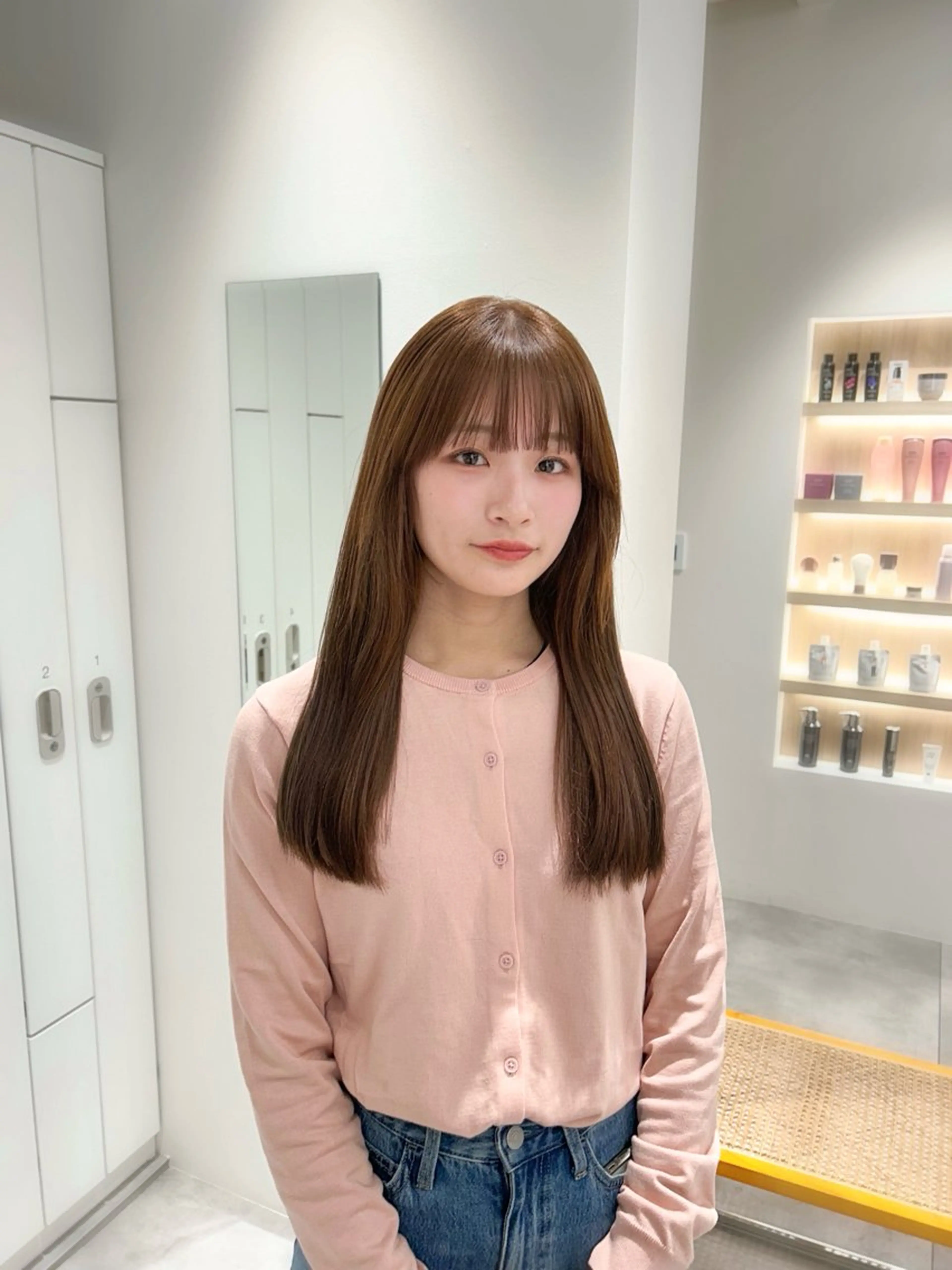 ロング カラー ブリーチ ブリーチなしカラー ミディアムヘア Chifumiのヘアスタイル