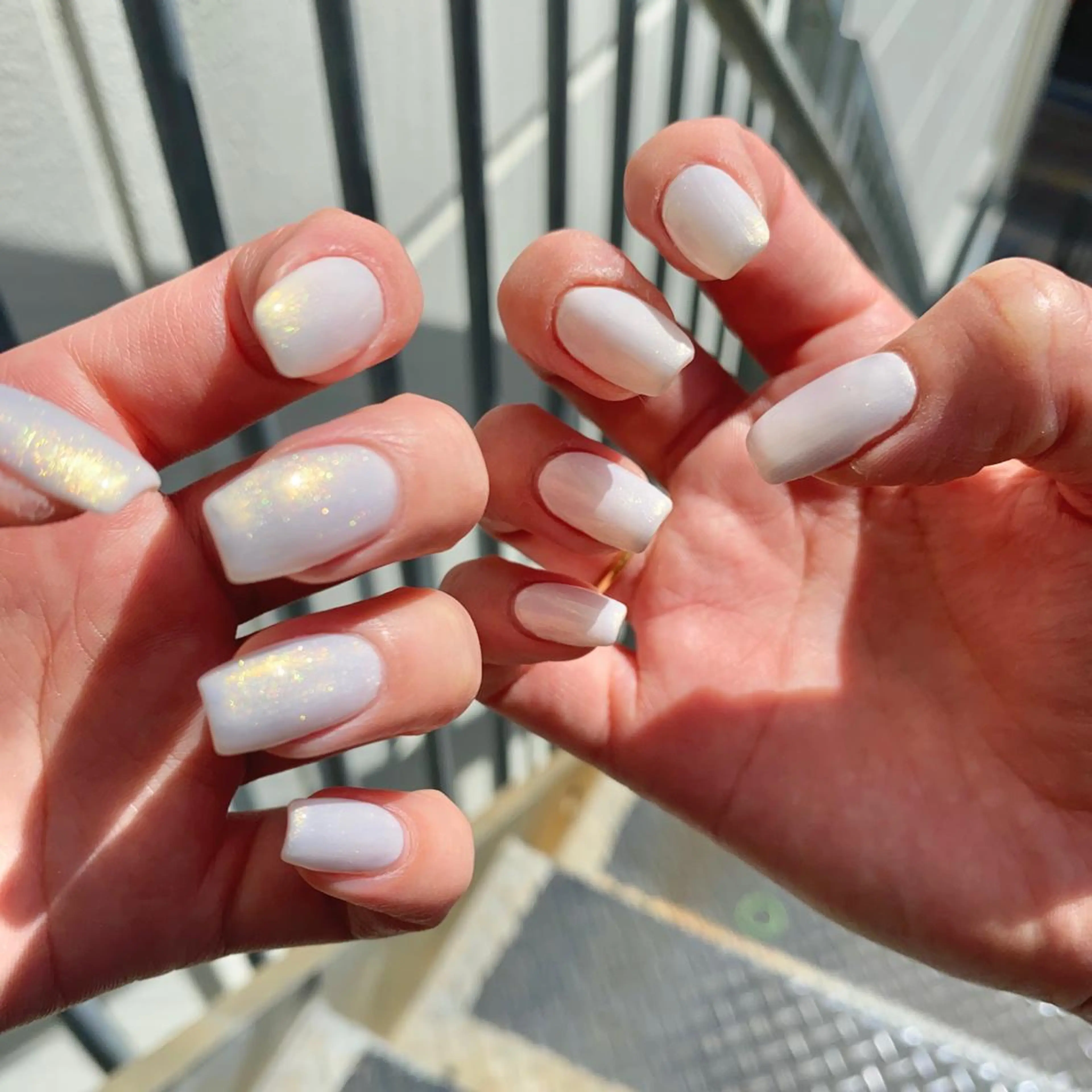 ネイル オーロラネイル ワンカラーネイル NailAVANCE miyuのネイルデザイン