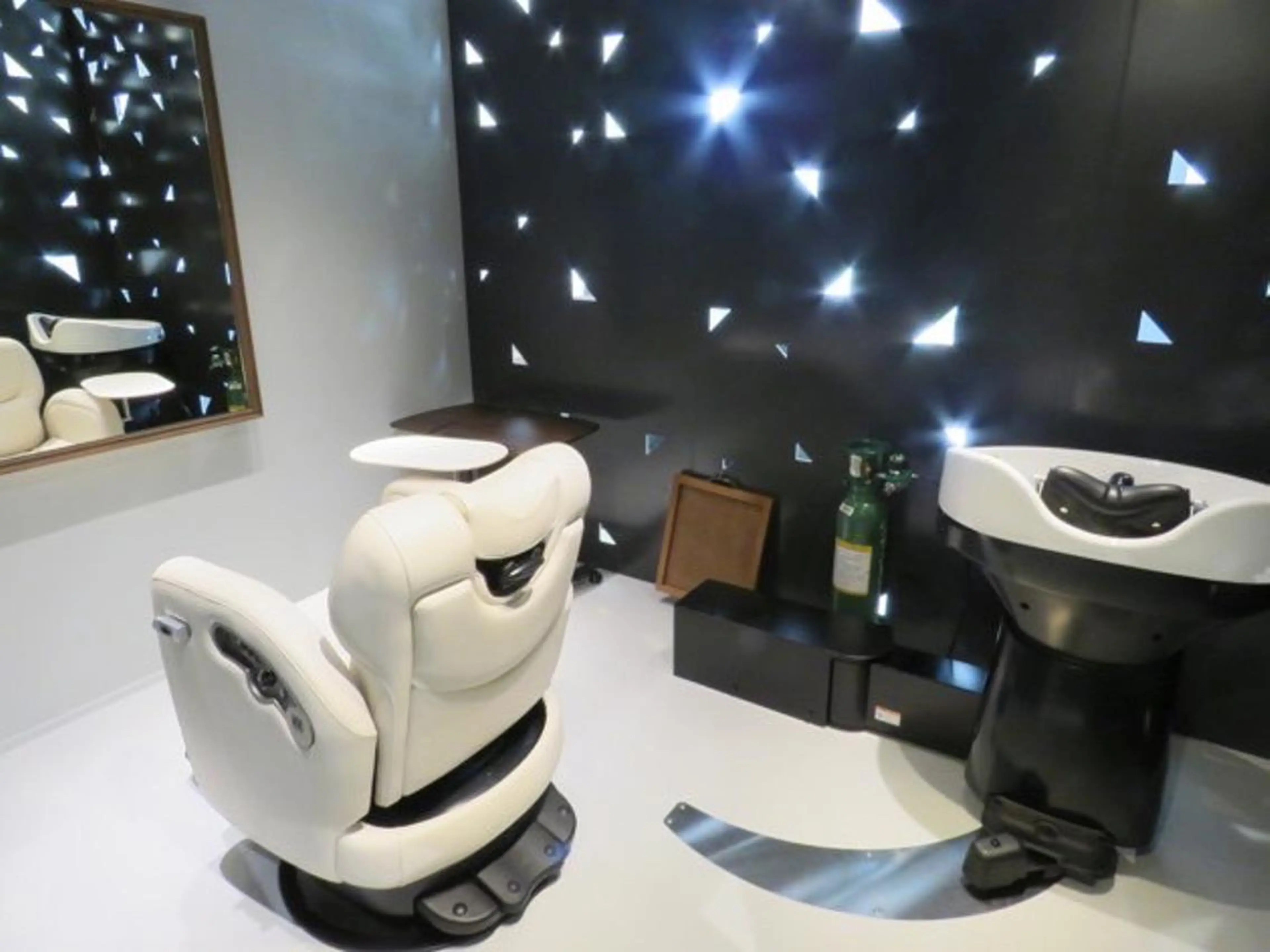 金気 真央のヘアスタイル