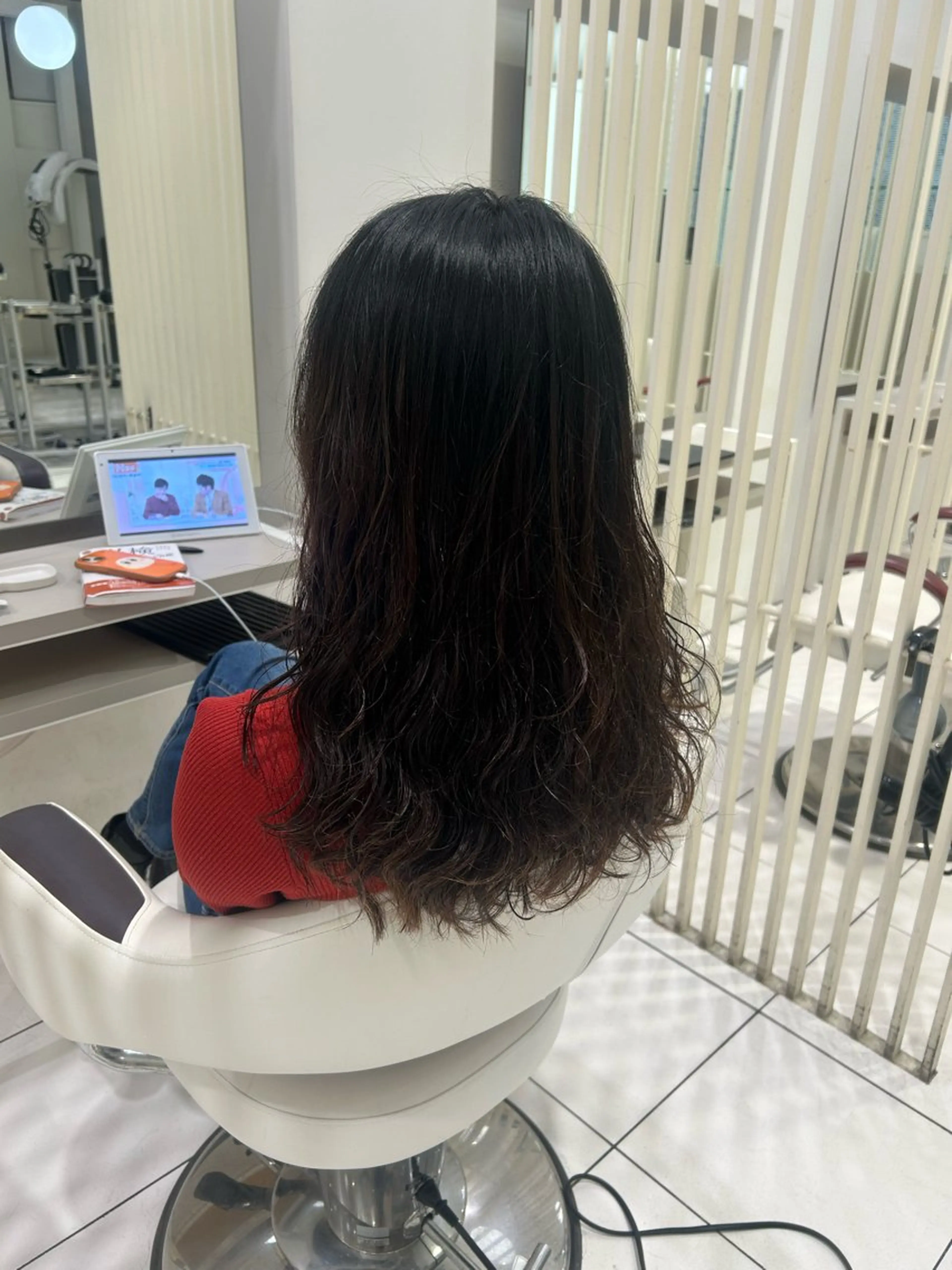 ロング カット パーマ トリートメント 中嶋 礼愛のヘアスタイル