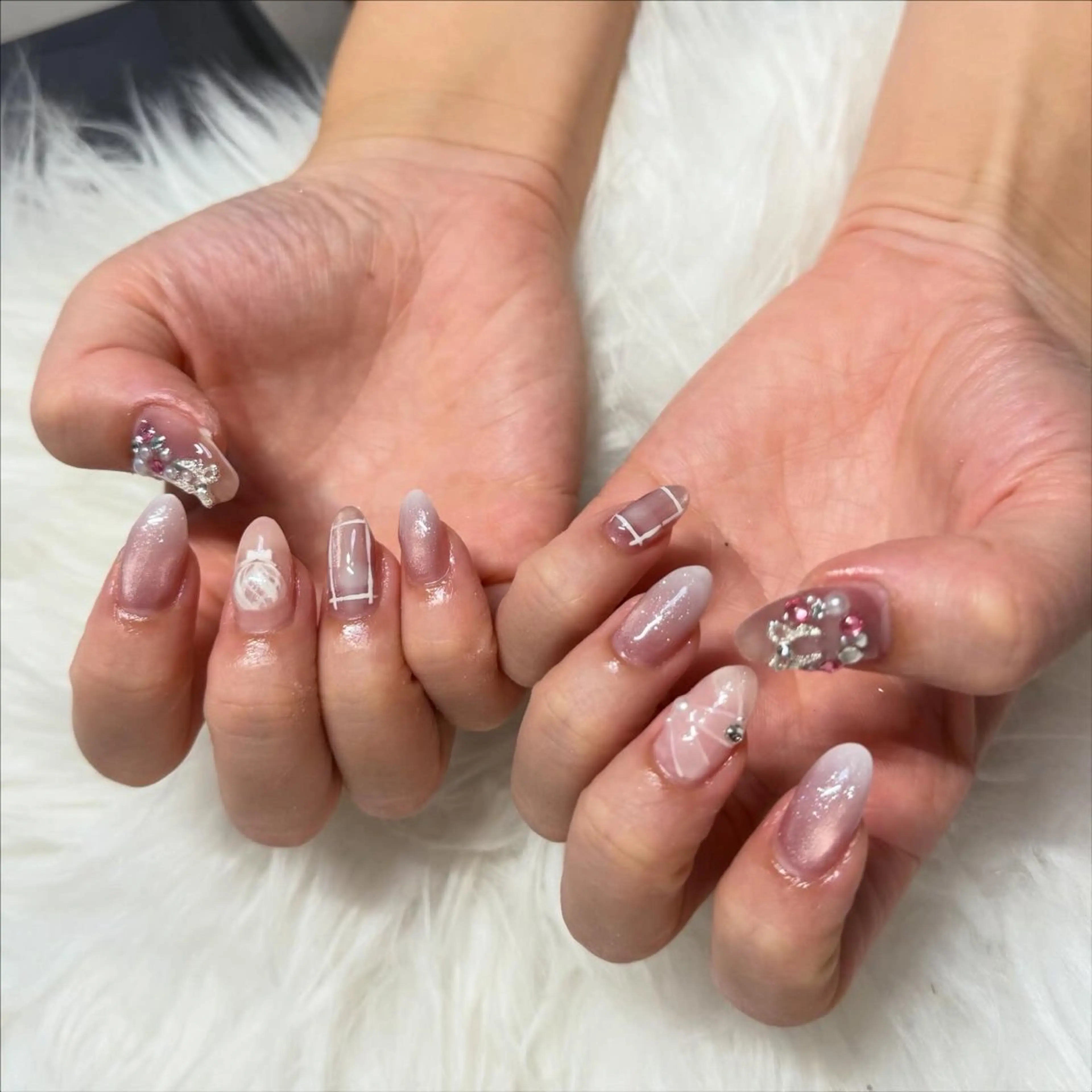 セミロング ハンドネイル mao .のネイルデザイン