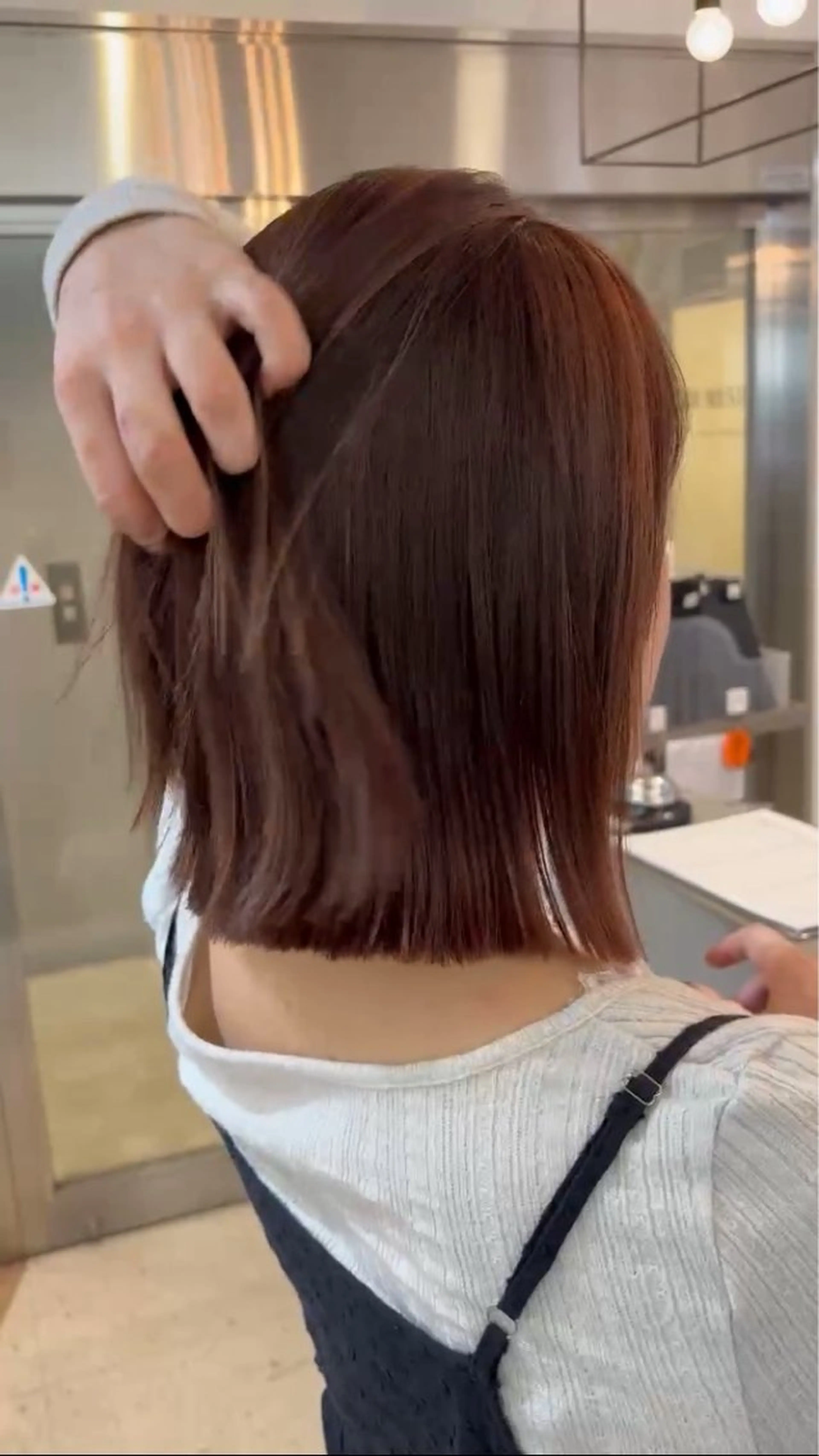 ミディアム 堀川 なつみのヘアスタイル