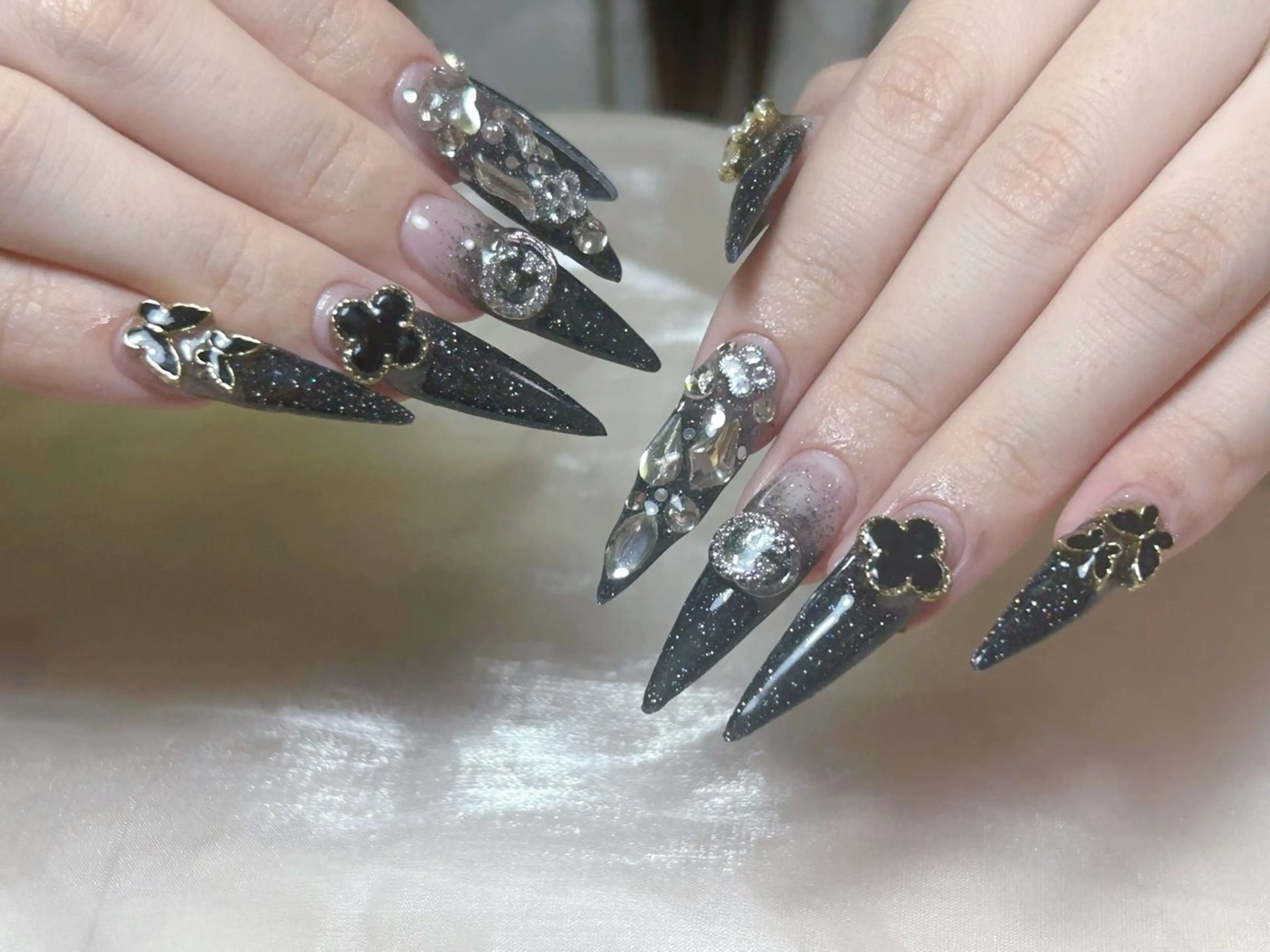 ネイル ハンドネイル ネイルサロンエクラ ななのネイルデザイン