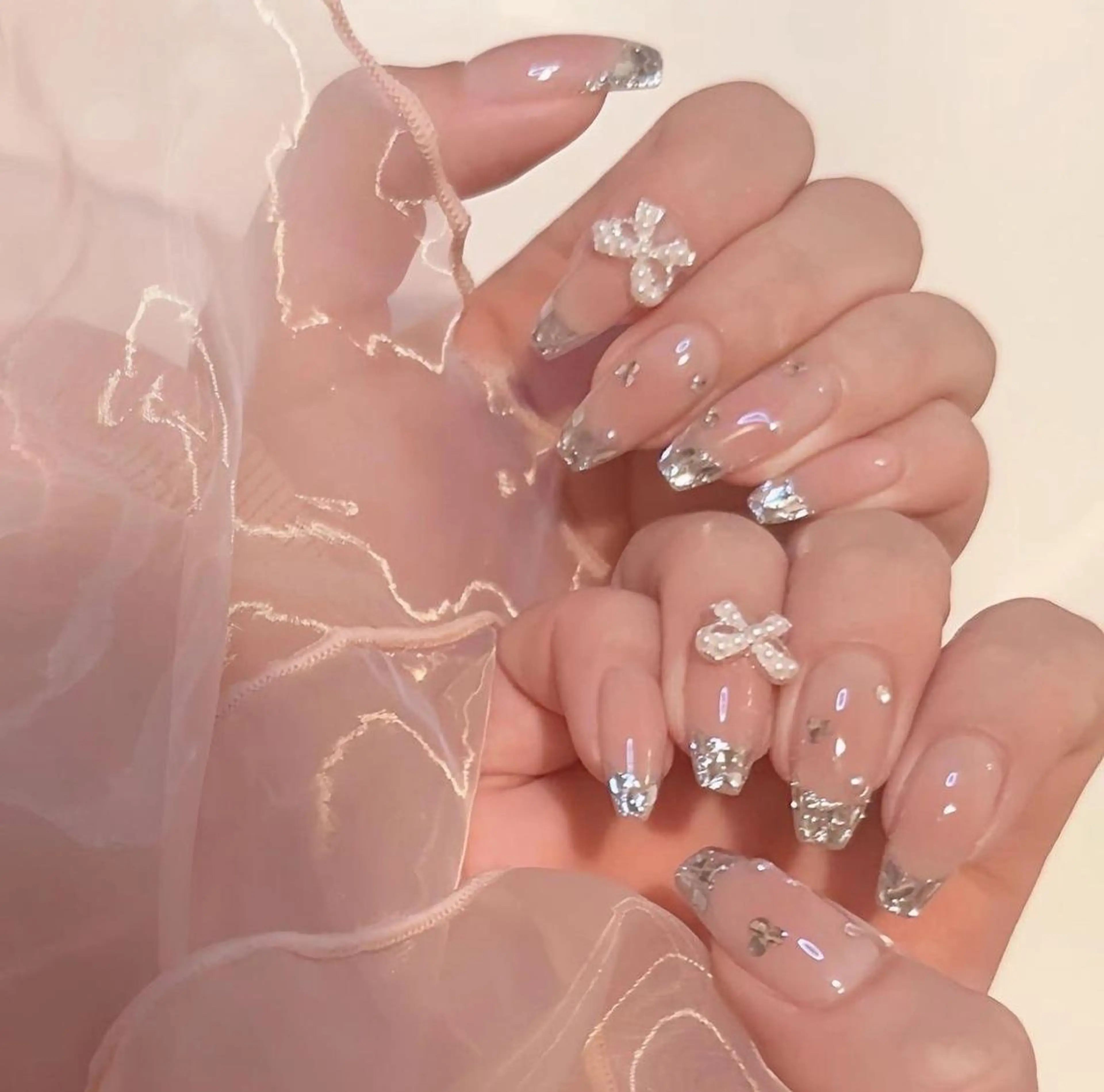 ネイル 長さ出し フレンチネイル グラデーション 卒業式 マグネットネイル ハンドネイル MIHANA SAKURAのネイルデザイン