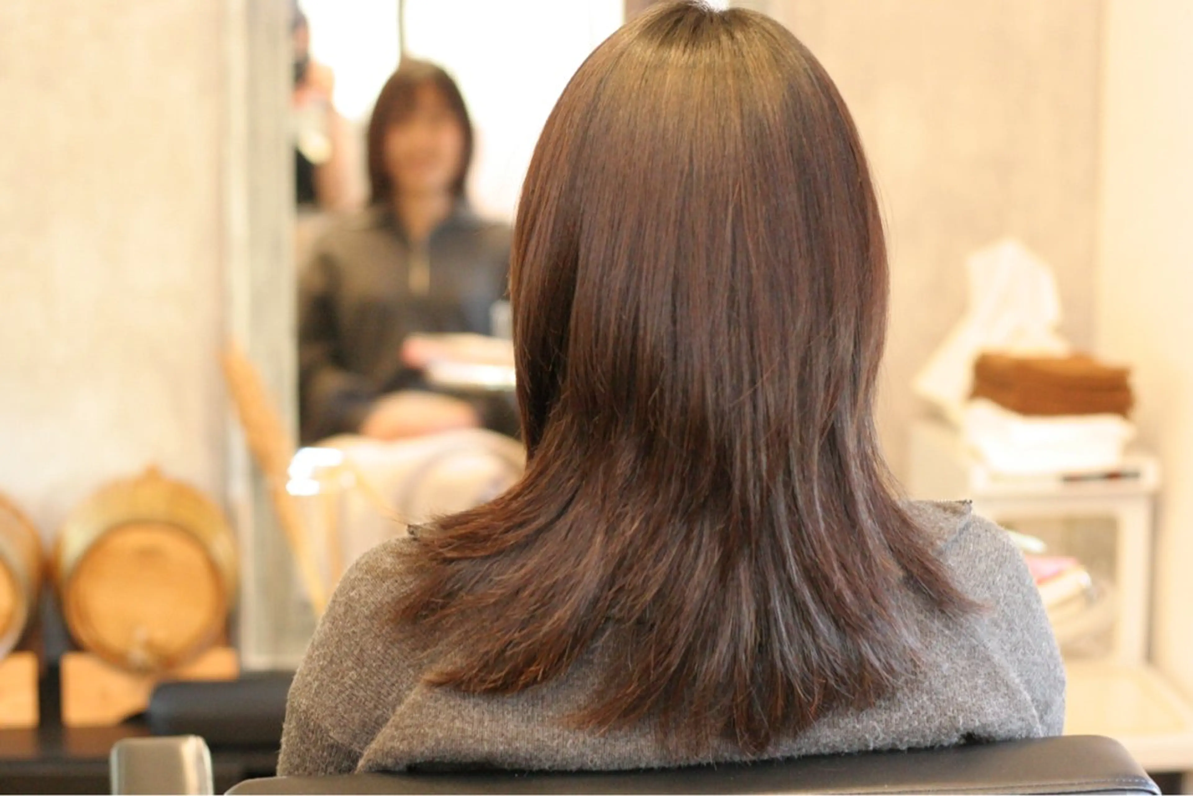 ミディアム ハッシュカット レイヤーカット カット じょん 。のヘアスタイル