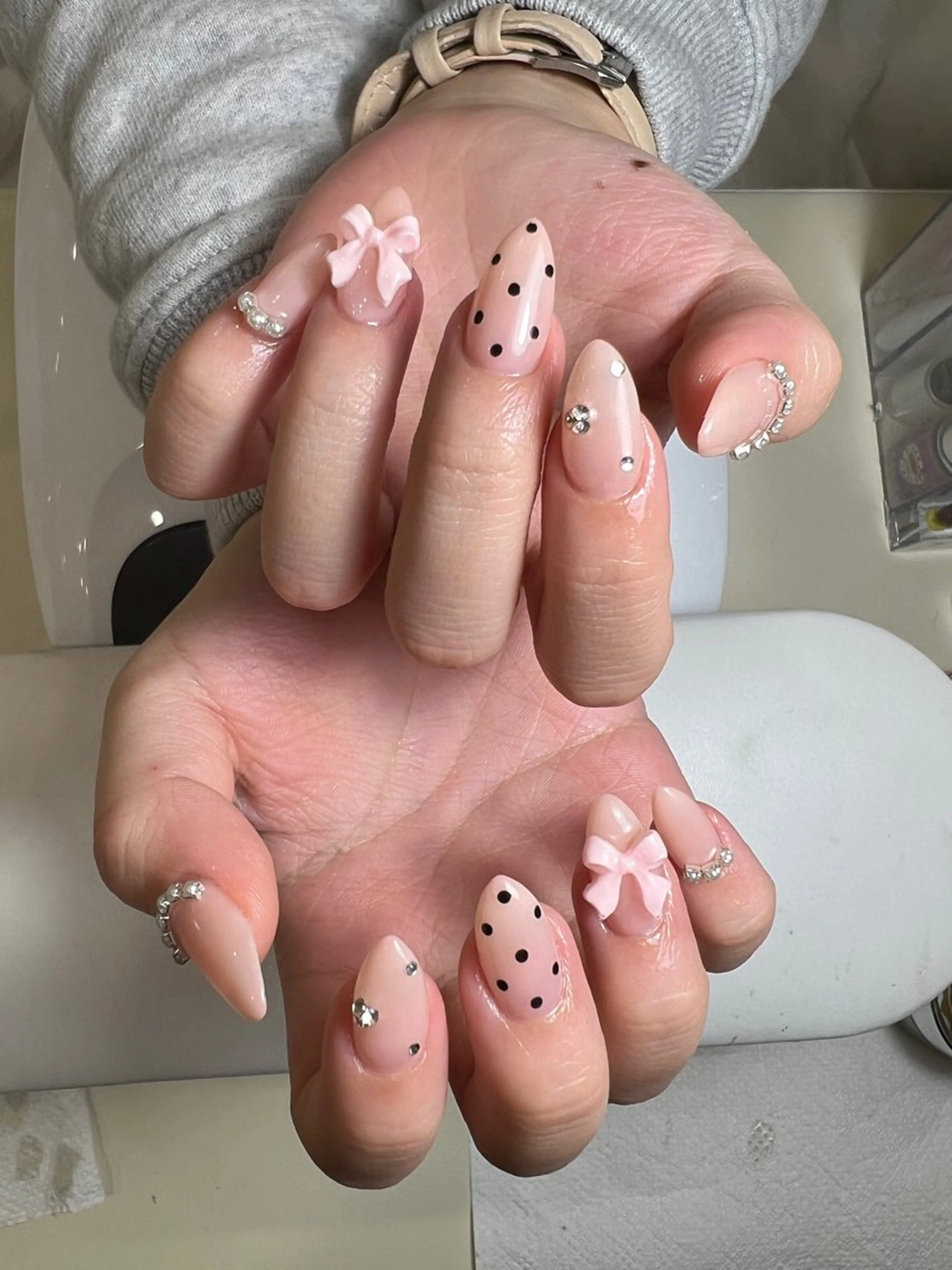 ネイル ボルドー ブラウン チークネイル ドット フットネイル ハンドネイル は なのネイルデザイン