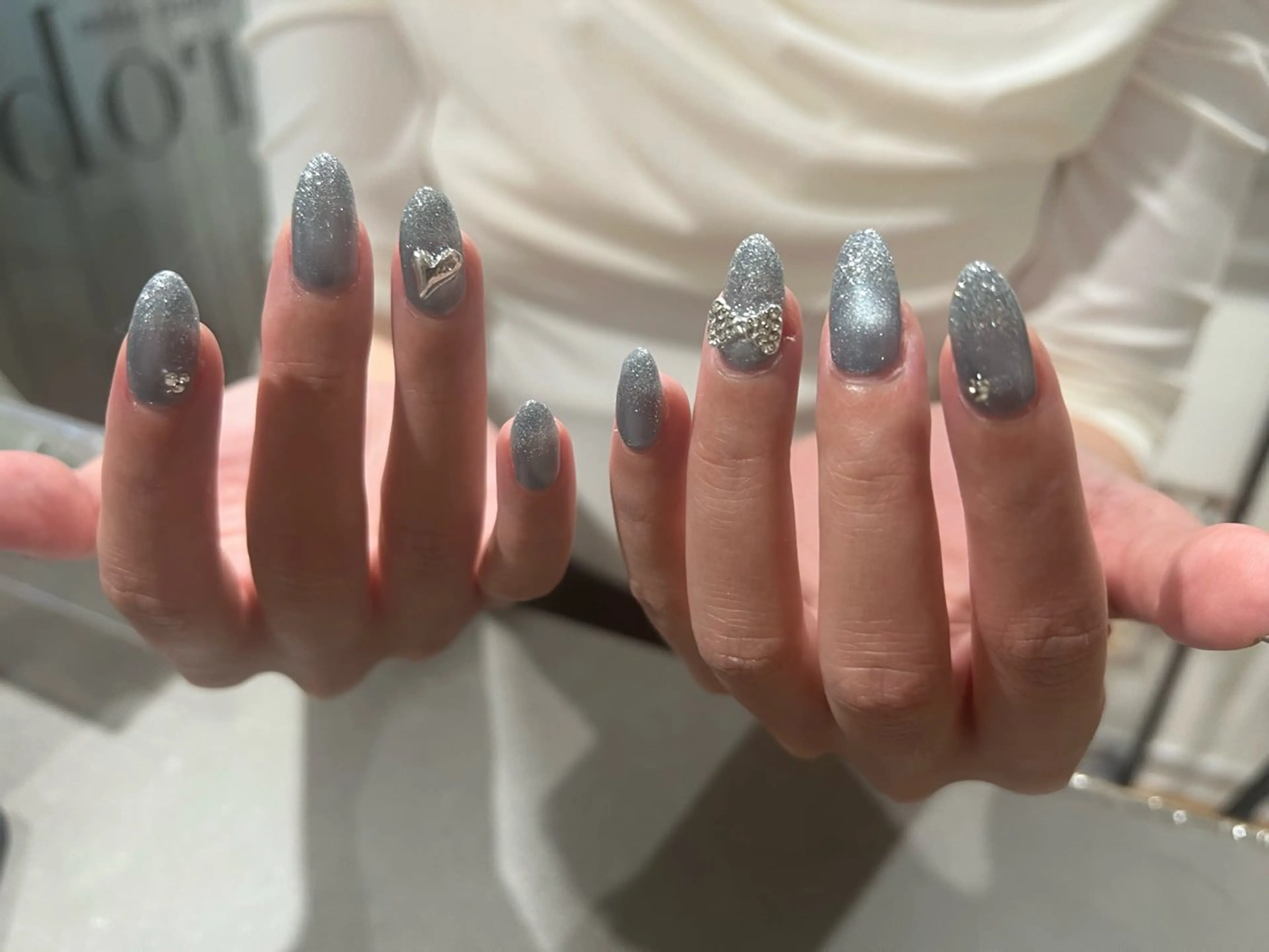 ネイル ラメ(グリッター) ＆robe銀座 🪽tsuki🪽のネイルデザイン