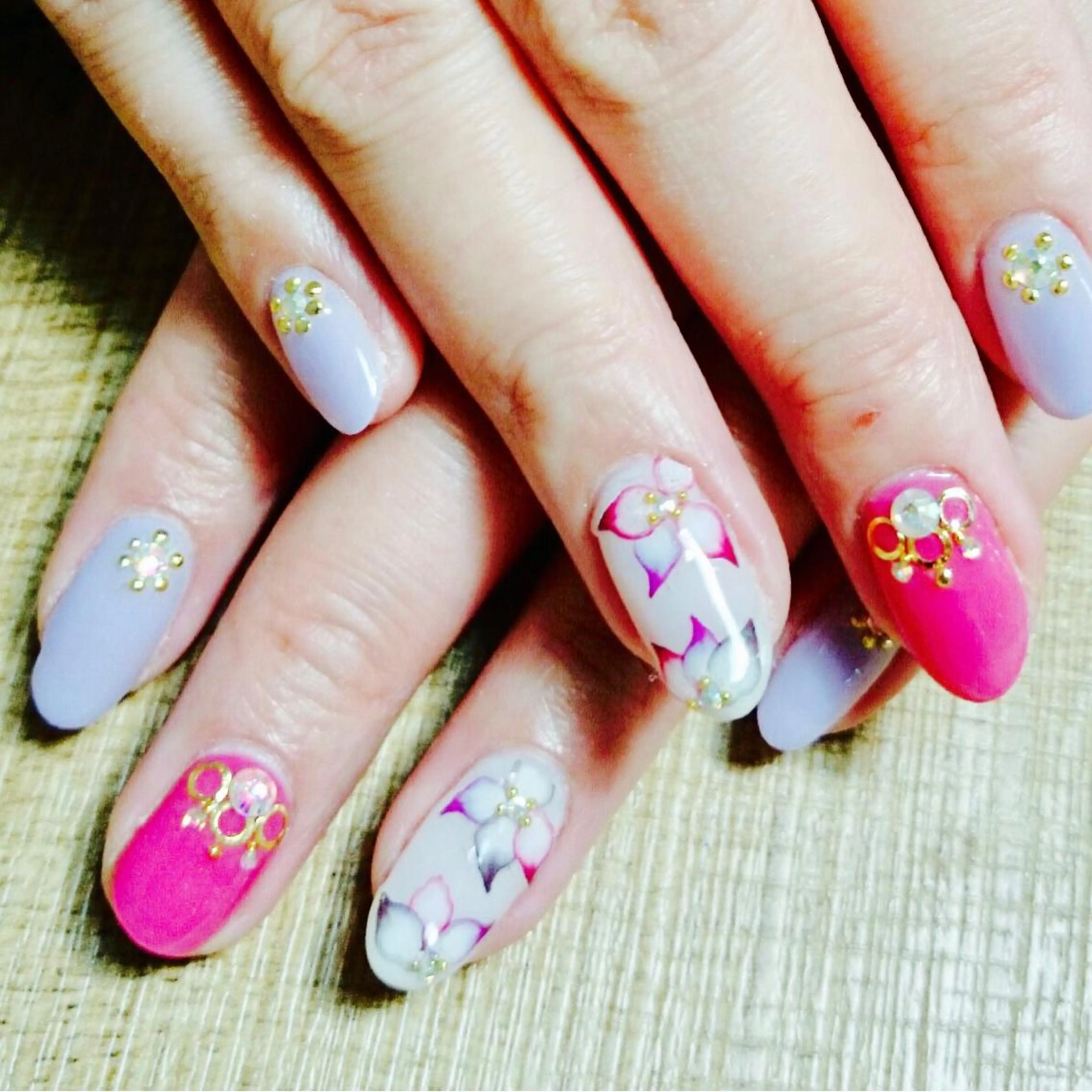 ネイル アートネイル 安藤 Charlotteのネイルデザイン