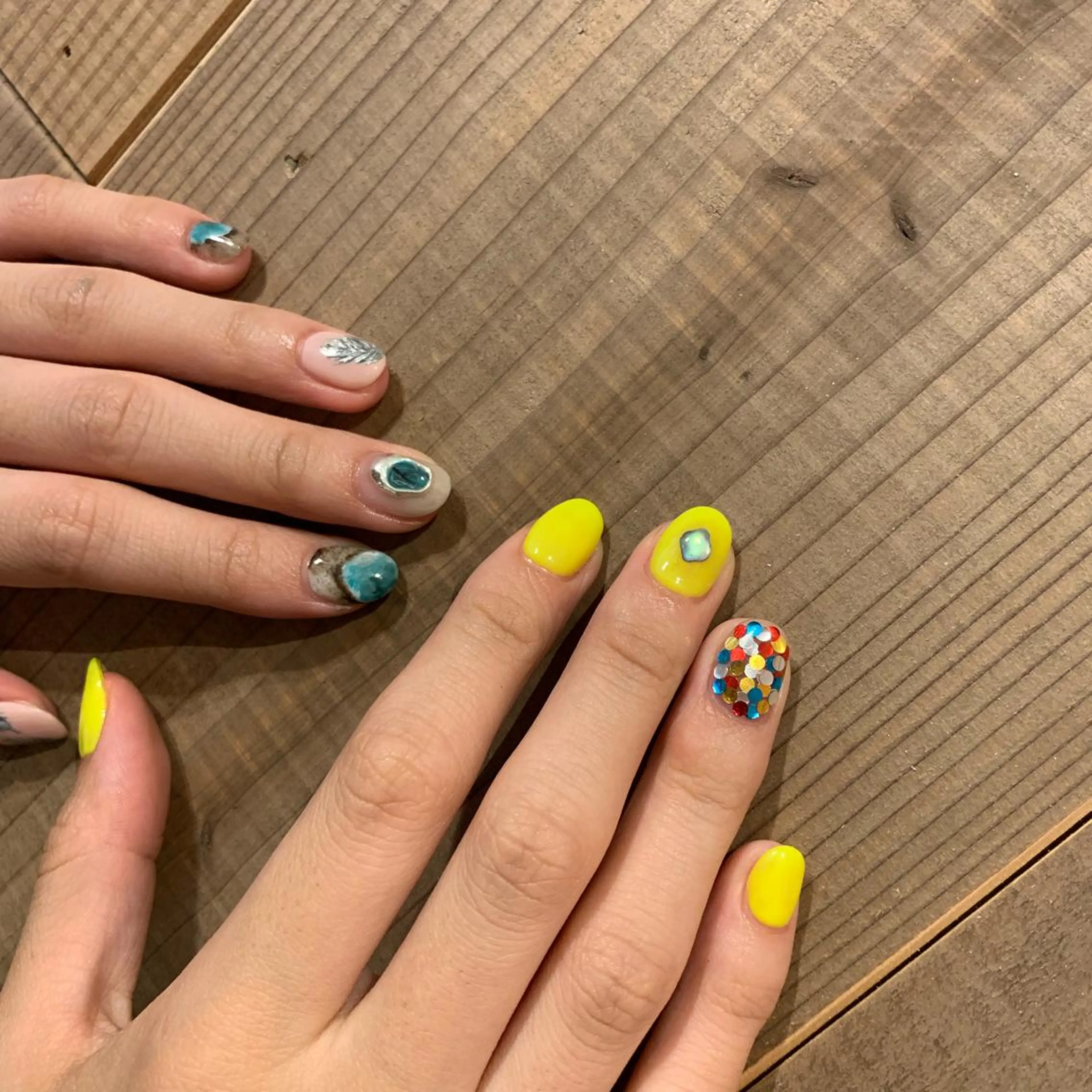 ネイル ハンドネイル revia所属・ERI Nailistのネイルデザイン