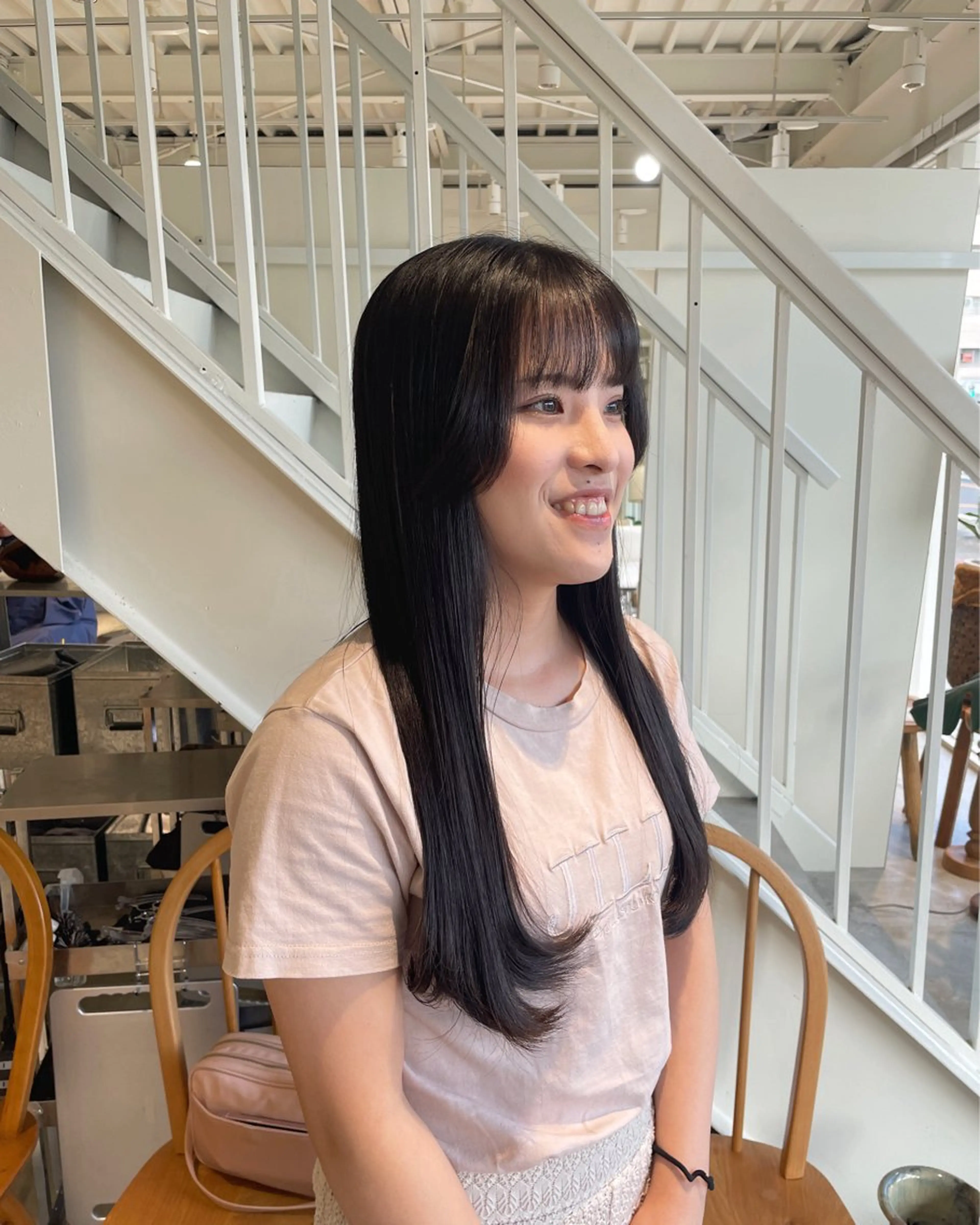 ロング 縮毛矯正 安西 香利奈のヘアスタイル