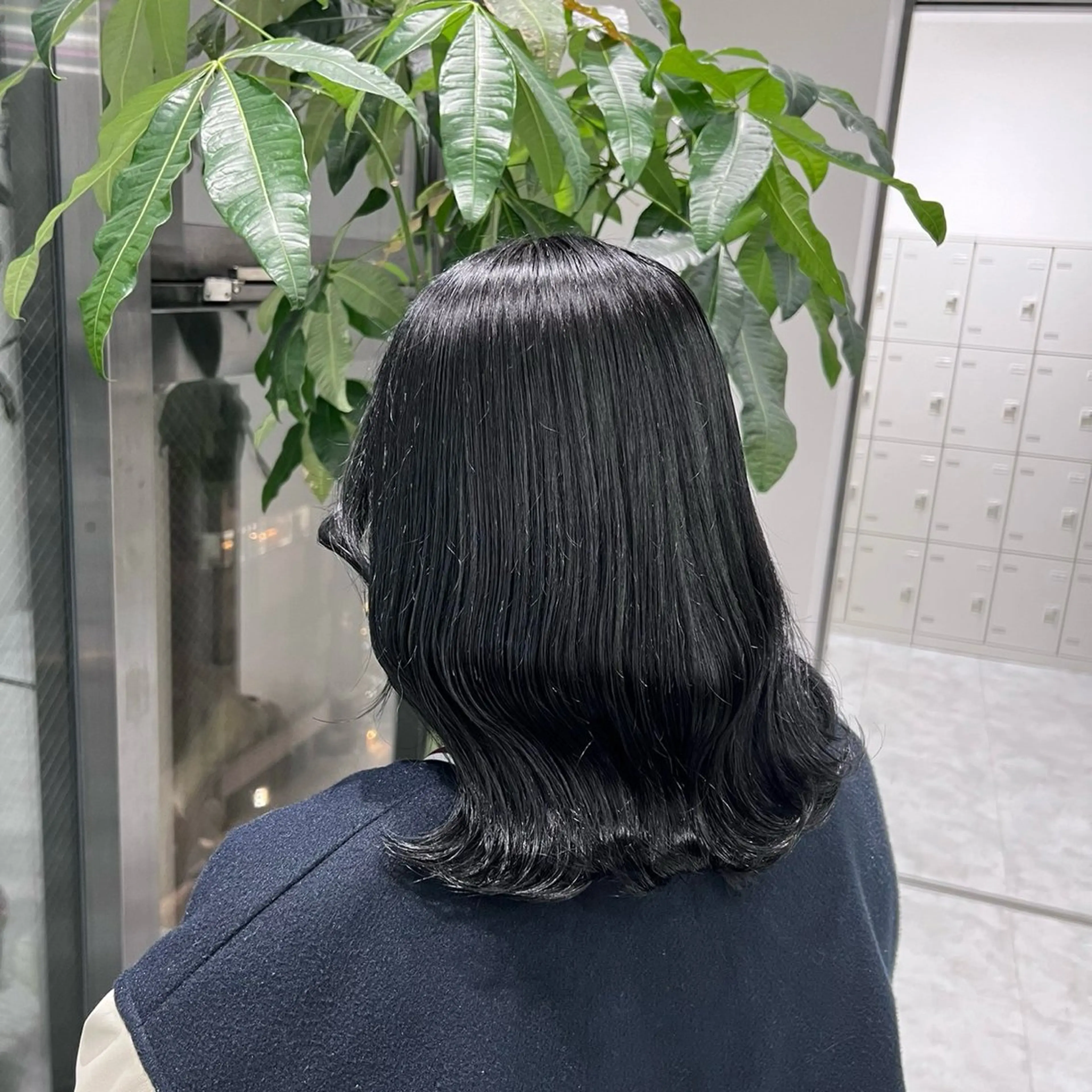 セミロング カラー パーマ ヘアアレンジ バレイヤージュ ブリーチ ケアブリーチ ケアカラー ダブルカラー 透明感ブリーチカラー 🌈TOMOHIROのヘアスタイル