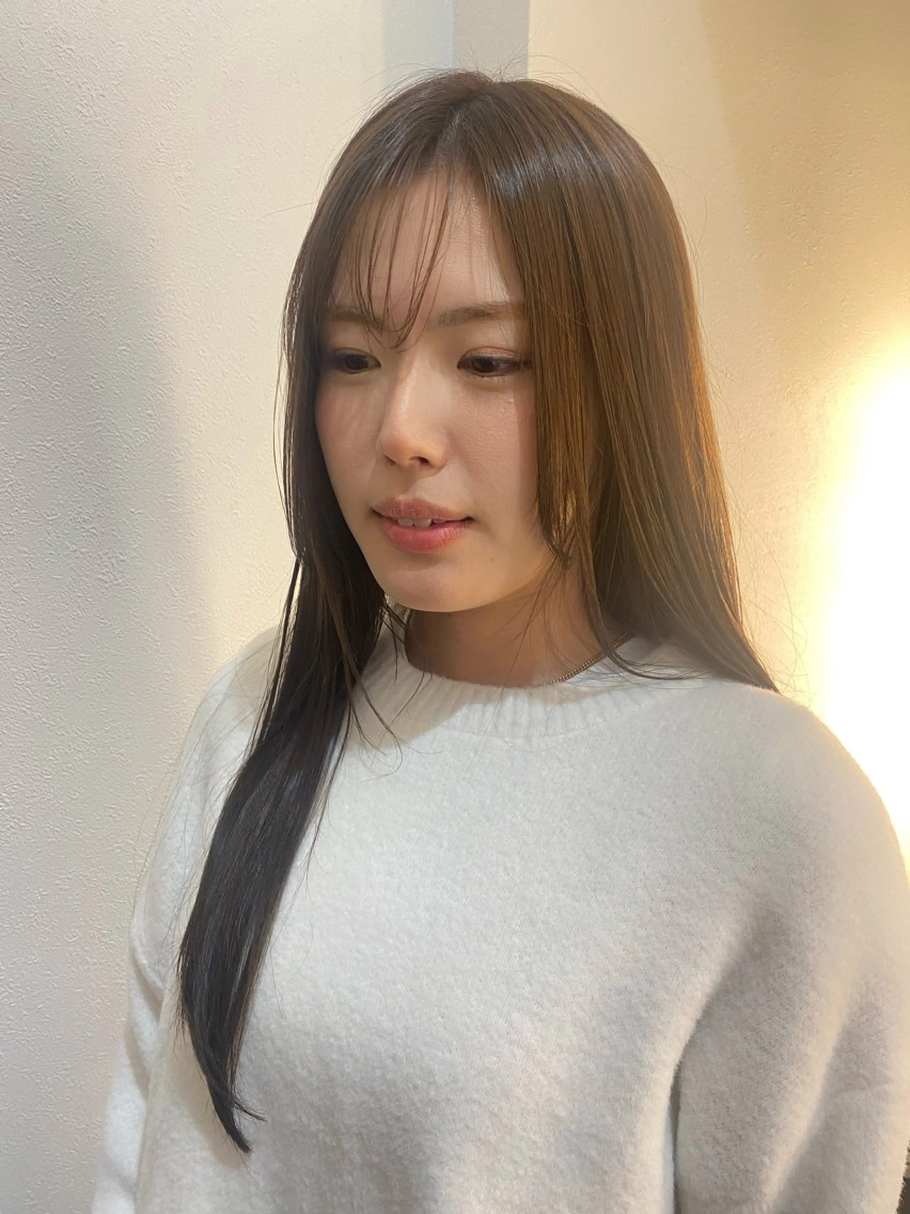 [🔆9月限定クーポン🔆]カット+酸性ストレートの写真