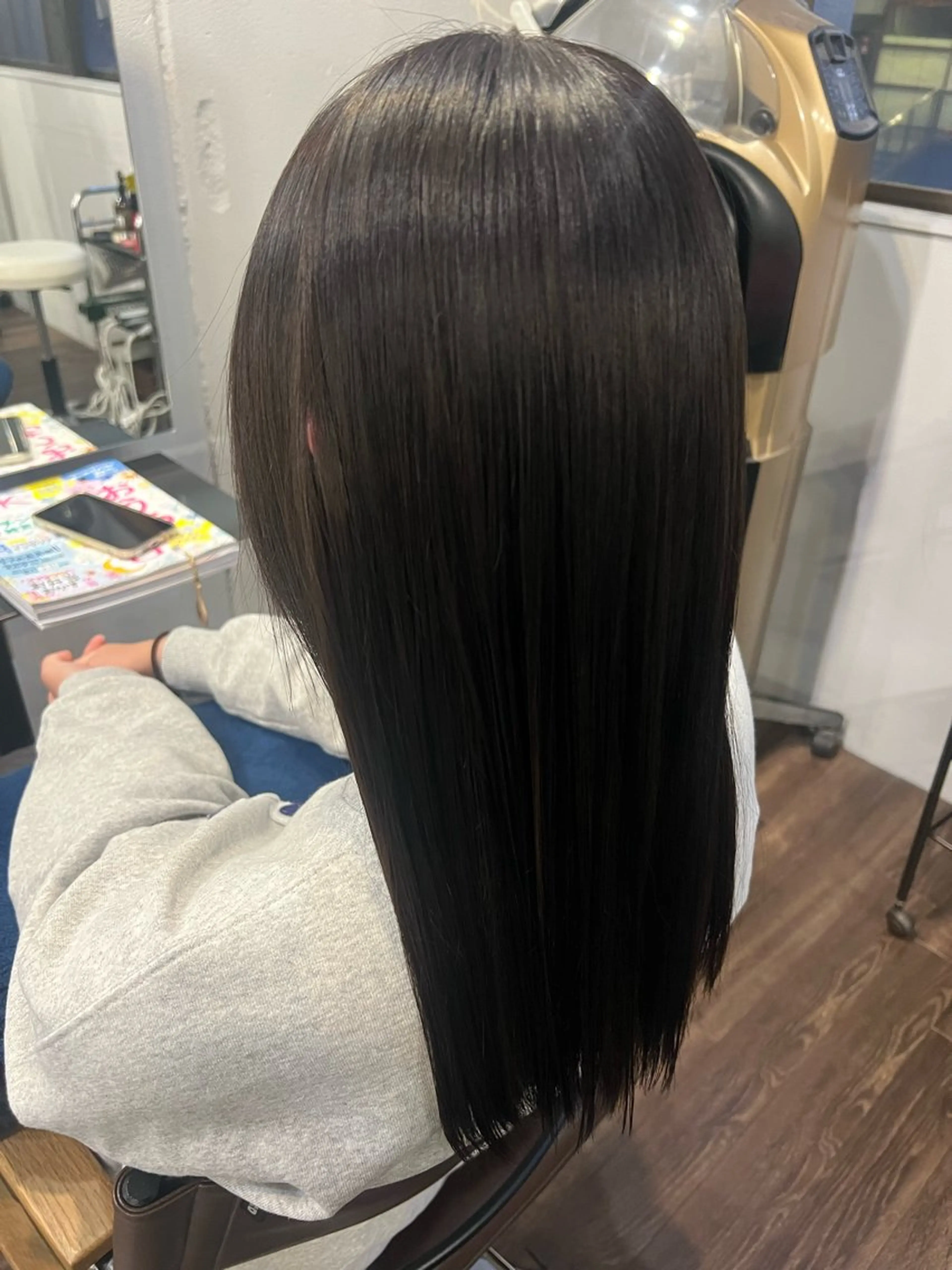 ロング カラー デザインカラー ハイライトカラー ハイトーンカラー ハイライト ヘアカラー トリートメント terra🌈大久保 睦美のヘアスタイル