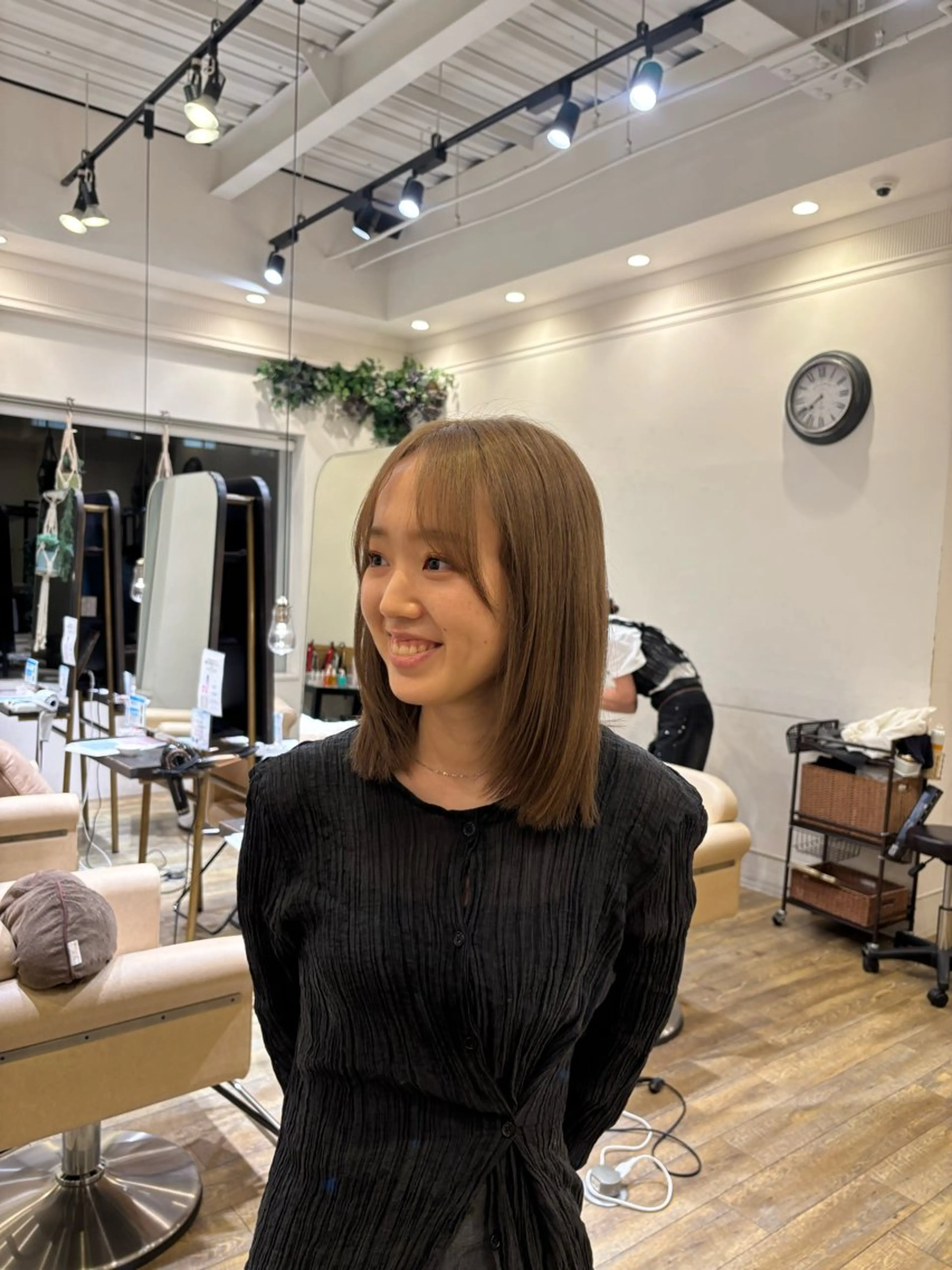 ミディアム レイヤーカット カット 和泉市/mahae/ 齋藤のヘアスタイル