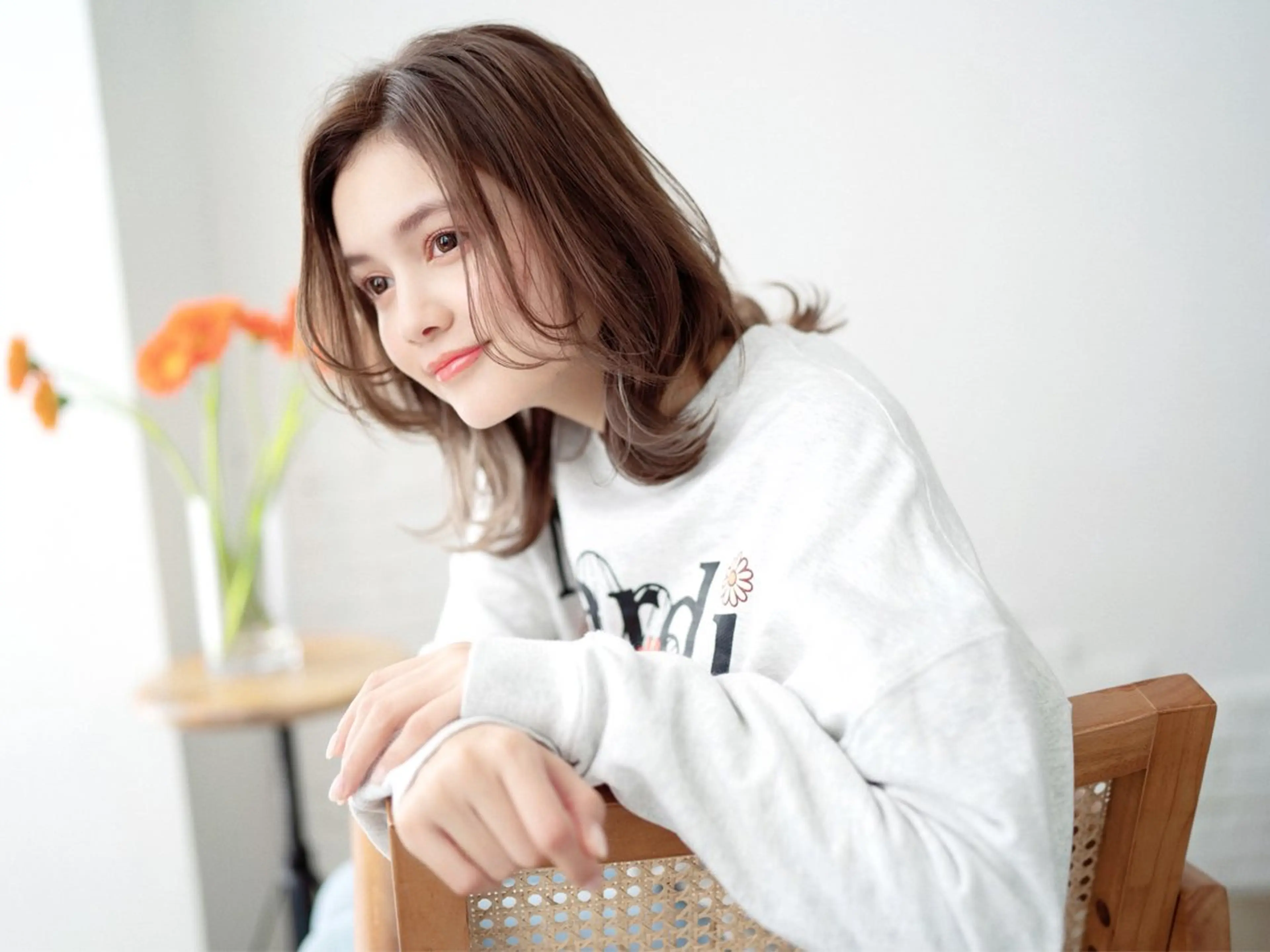 セミロング カット ヘアカラー 近藤 弘基　ブリーチ /レイヤーカットのヘアスタイル